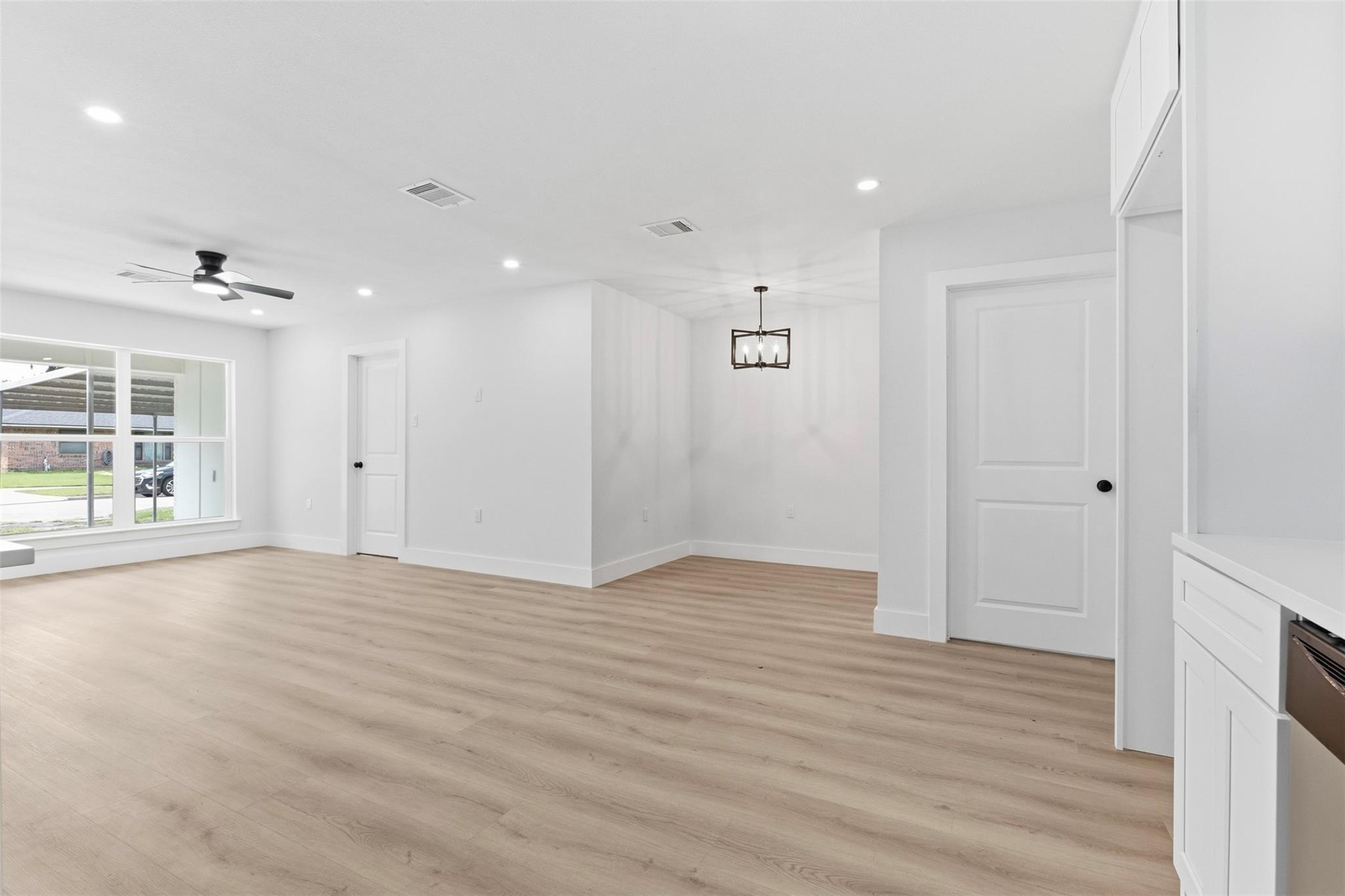 3017 Cedarcrest Drive