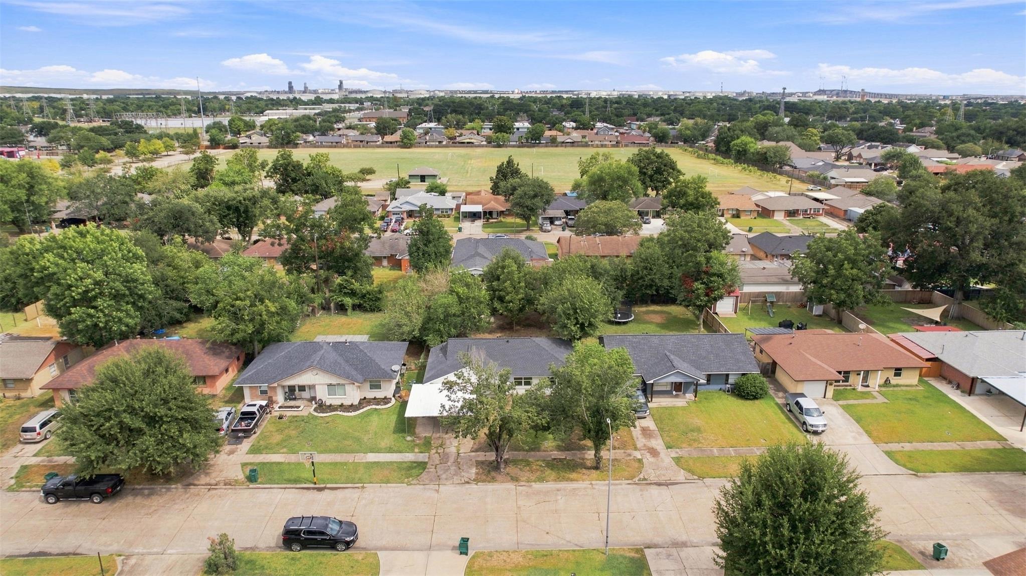 3017 Cedarcrest Drive