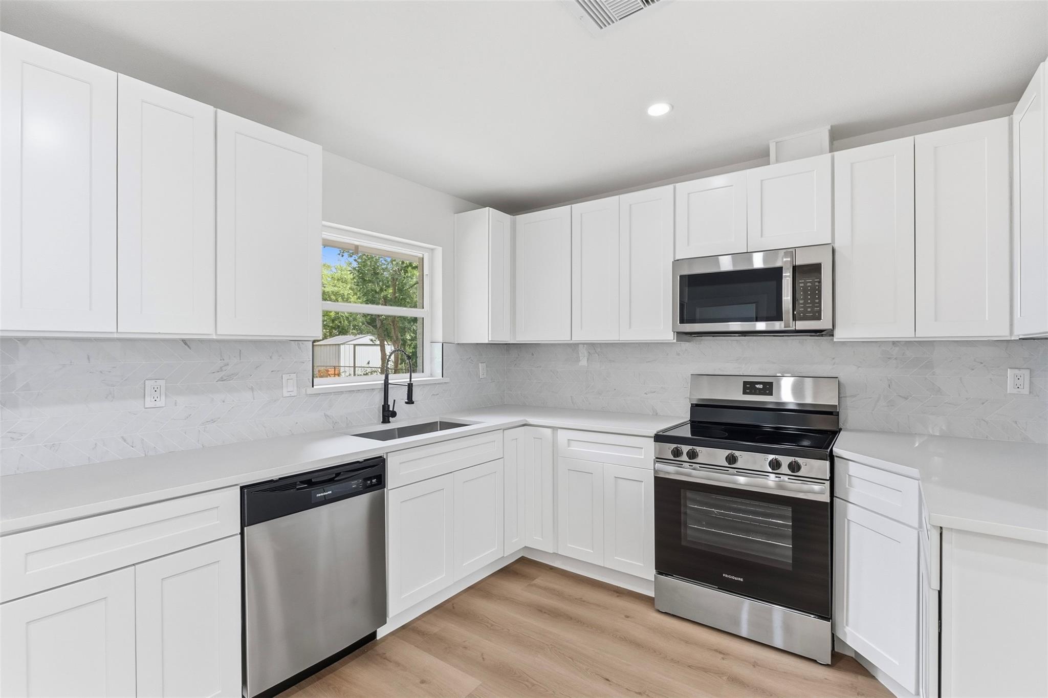 3017 Cedarcrest Drive