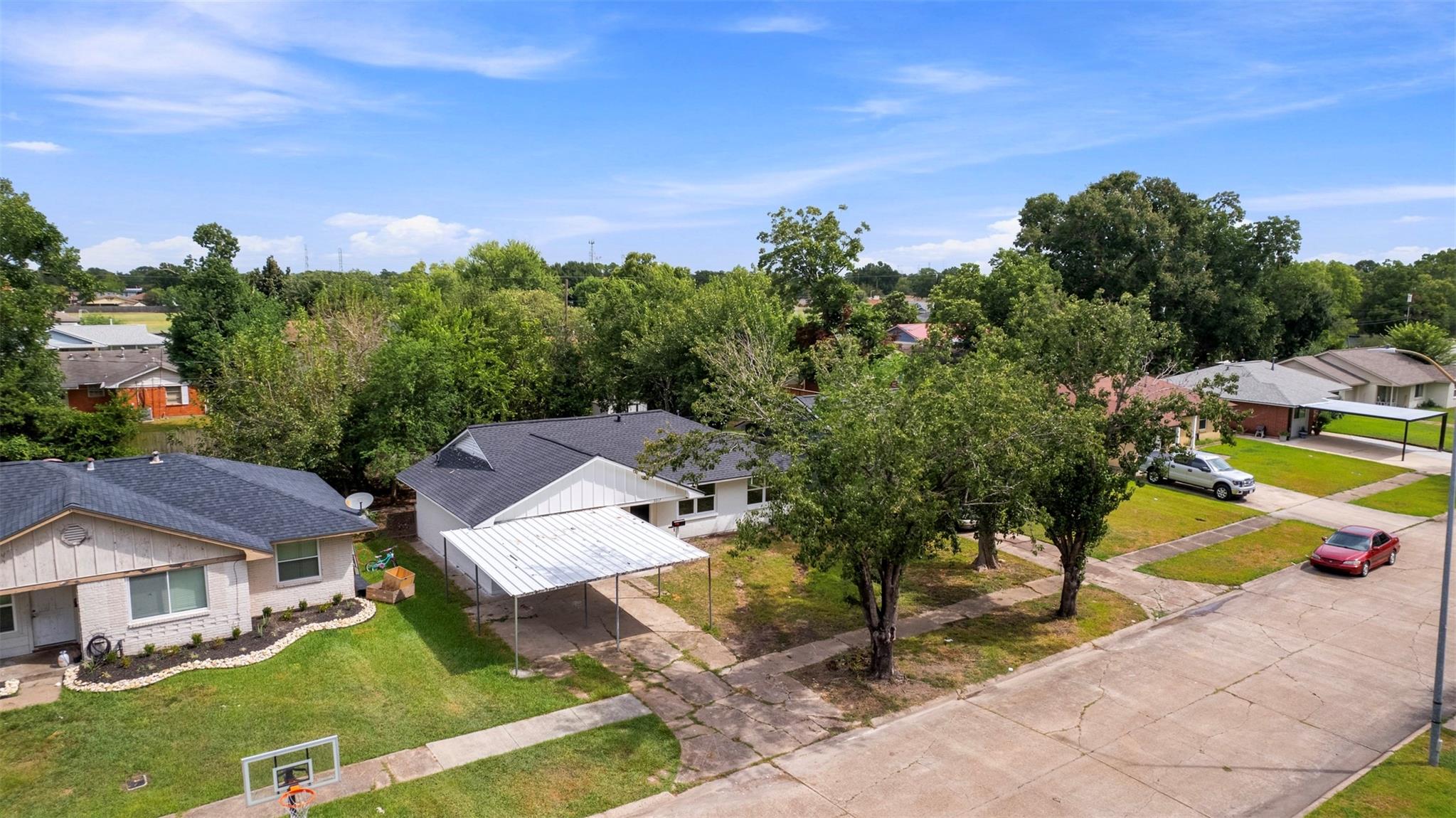 3017 Cedarcrest Drive