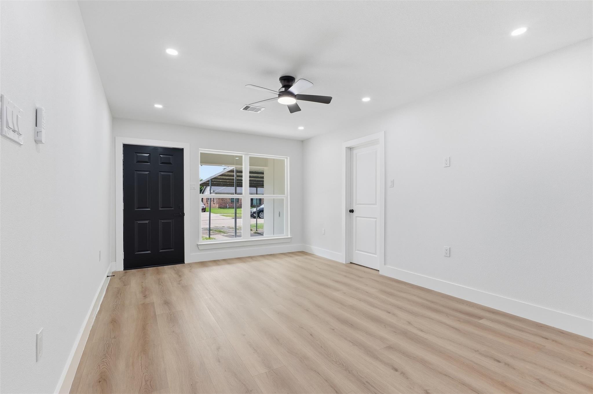 3017 Cedarcrest Drive