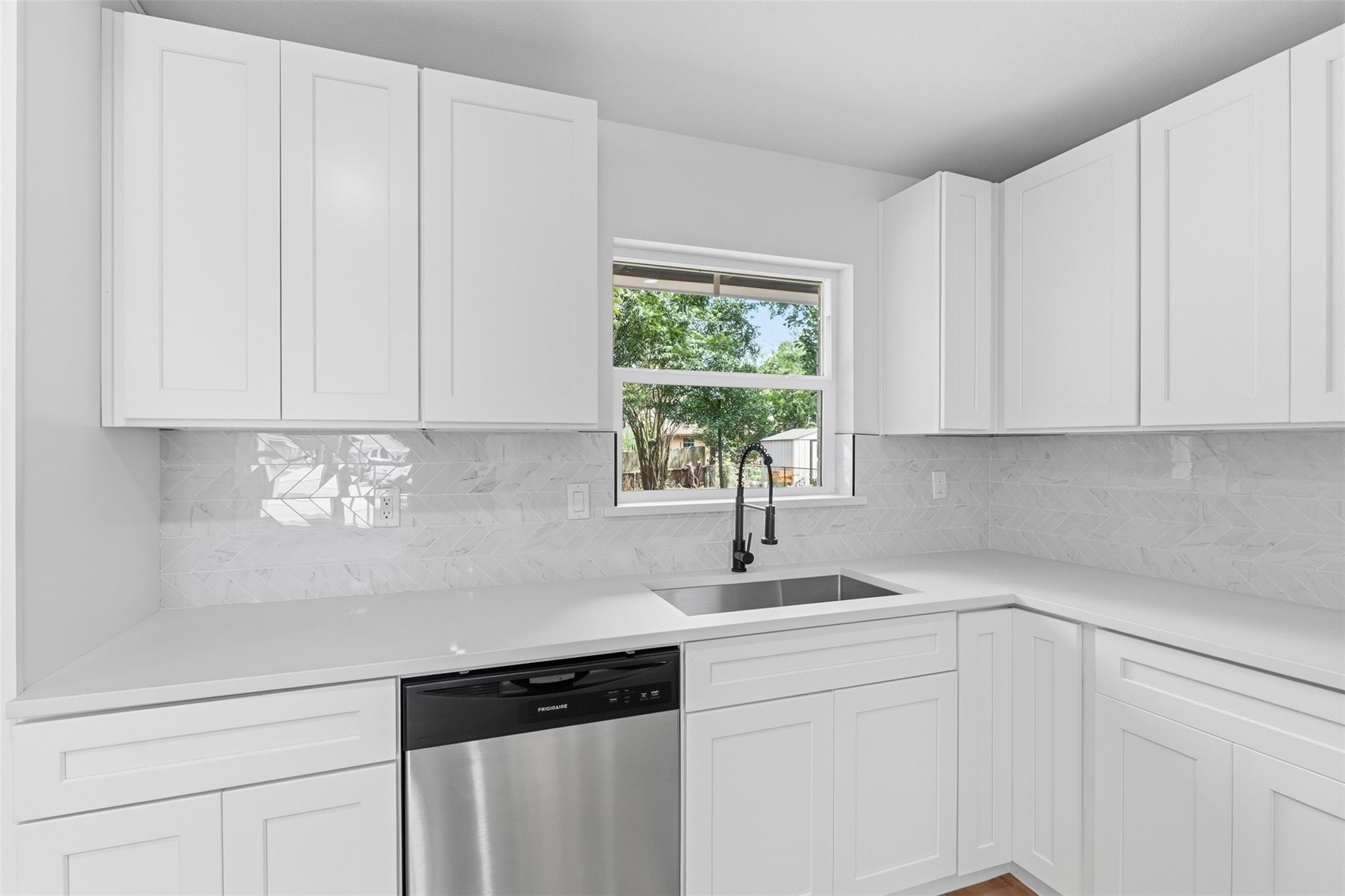 3017 Cedarcrest Drive