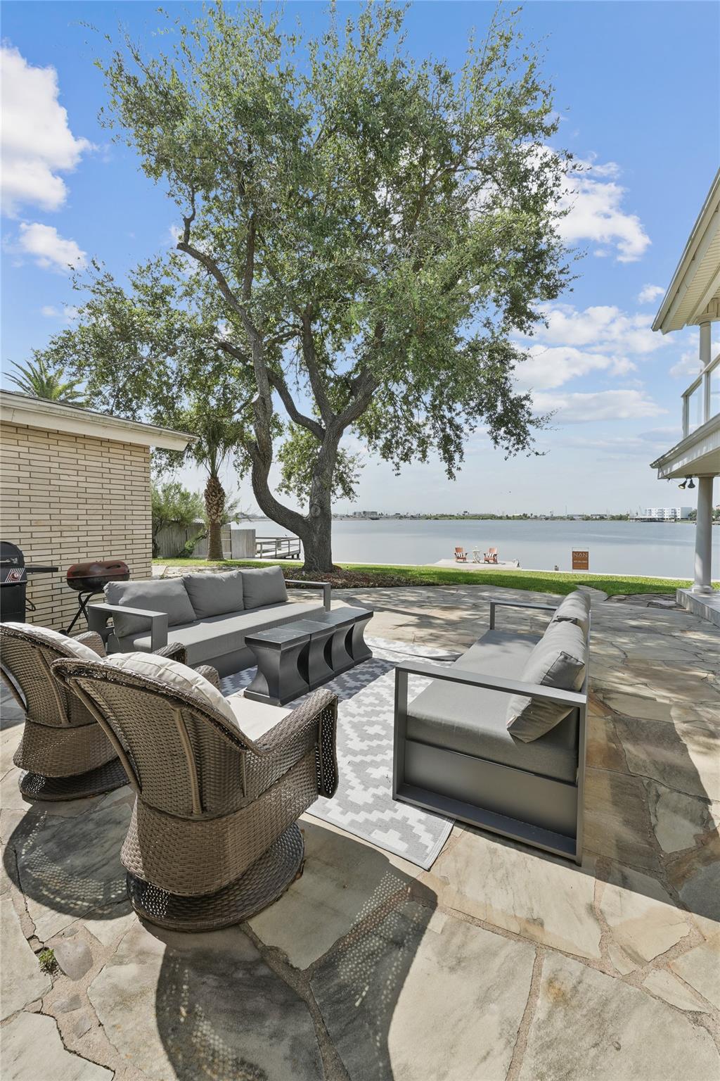 18 S Shore Drive S