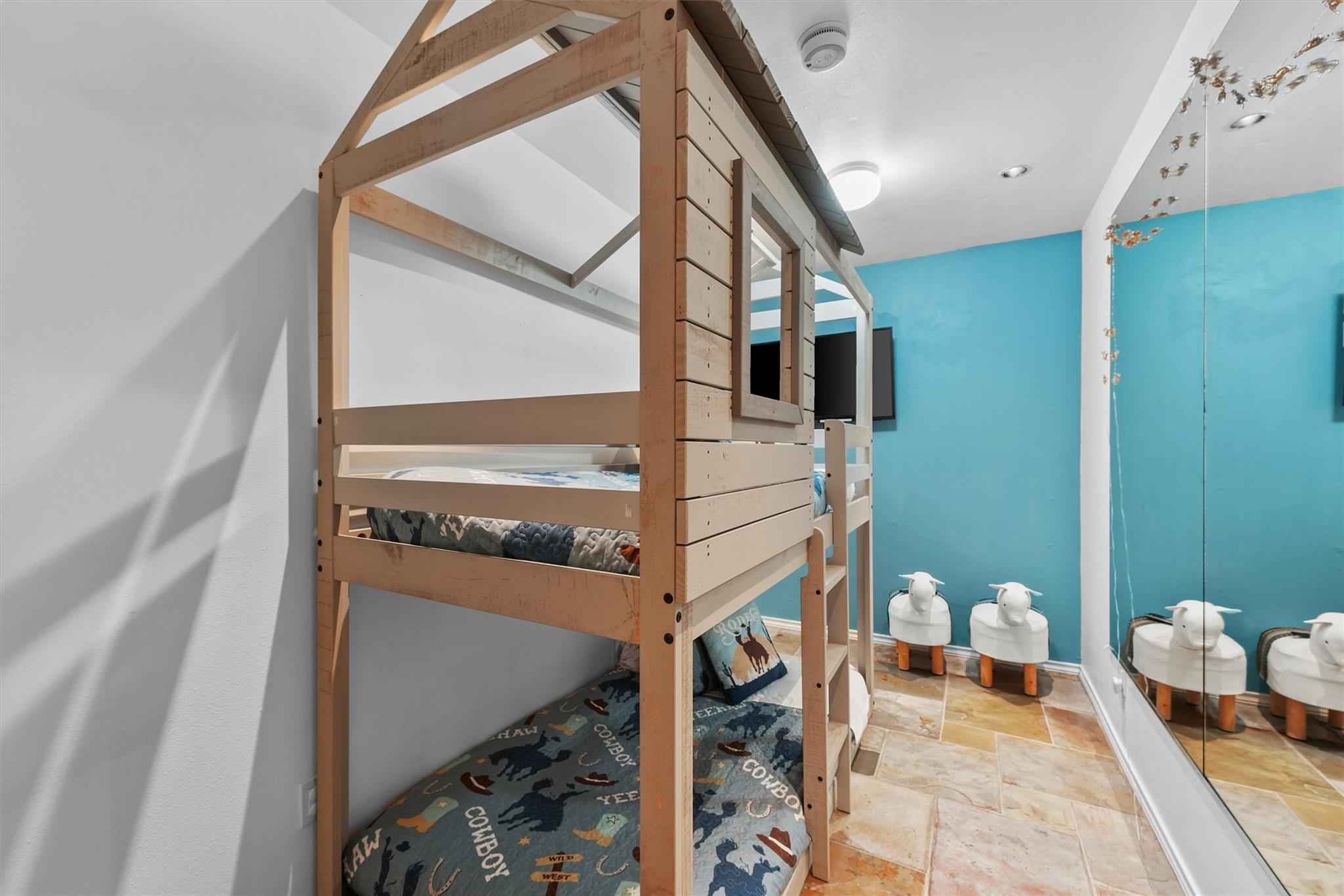 18 S Shore Drive S