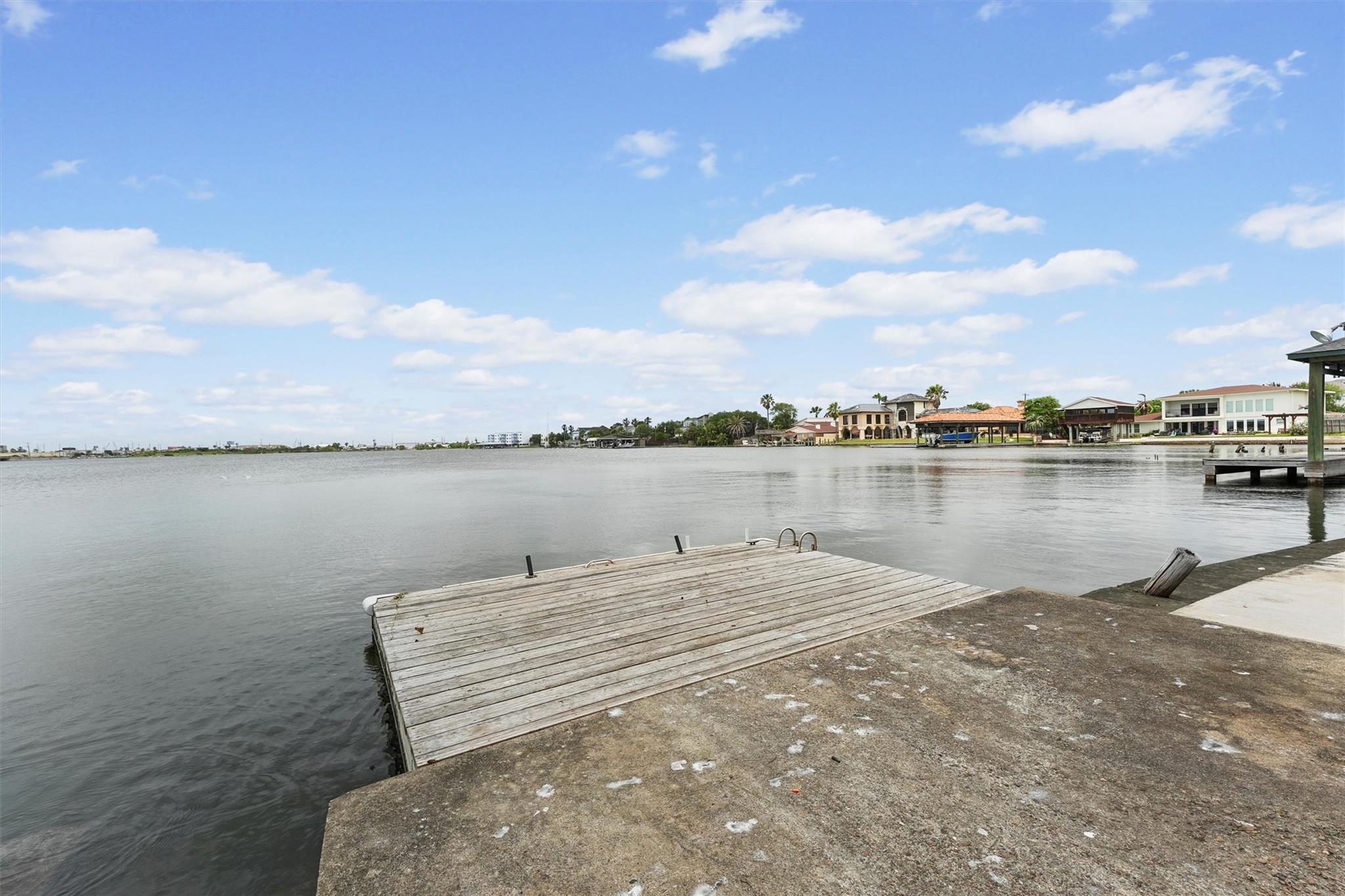 18 S Shore Drive S