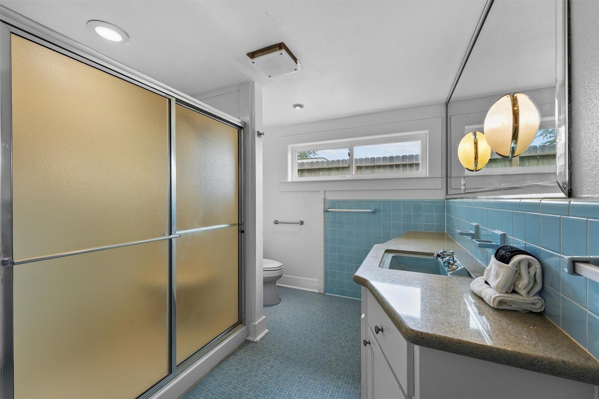 18 S Shore Drive S