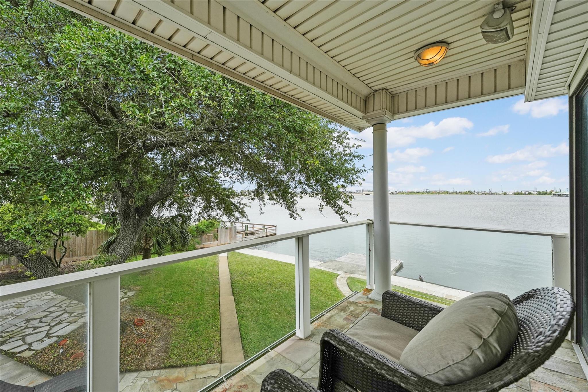 18 S Shore Drive S