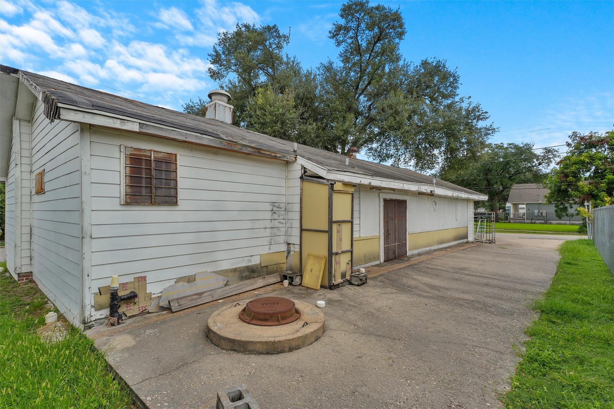 2915 Kashmere Street