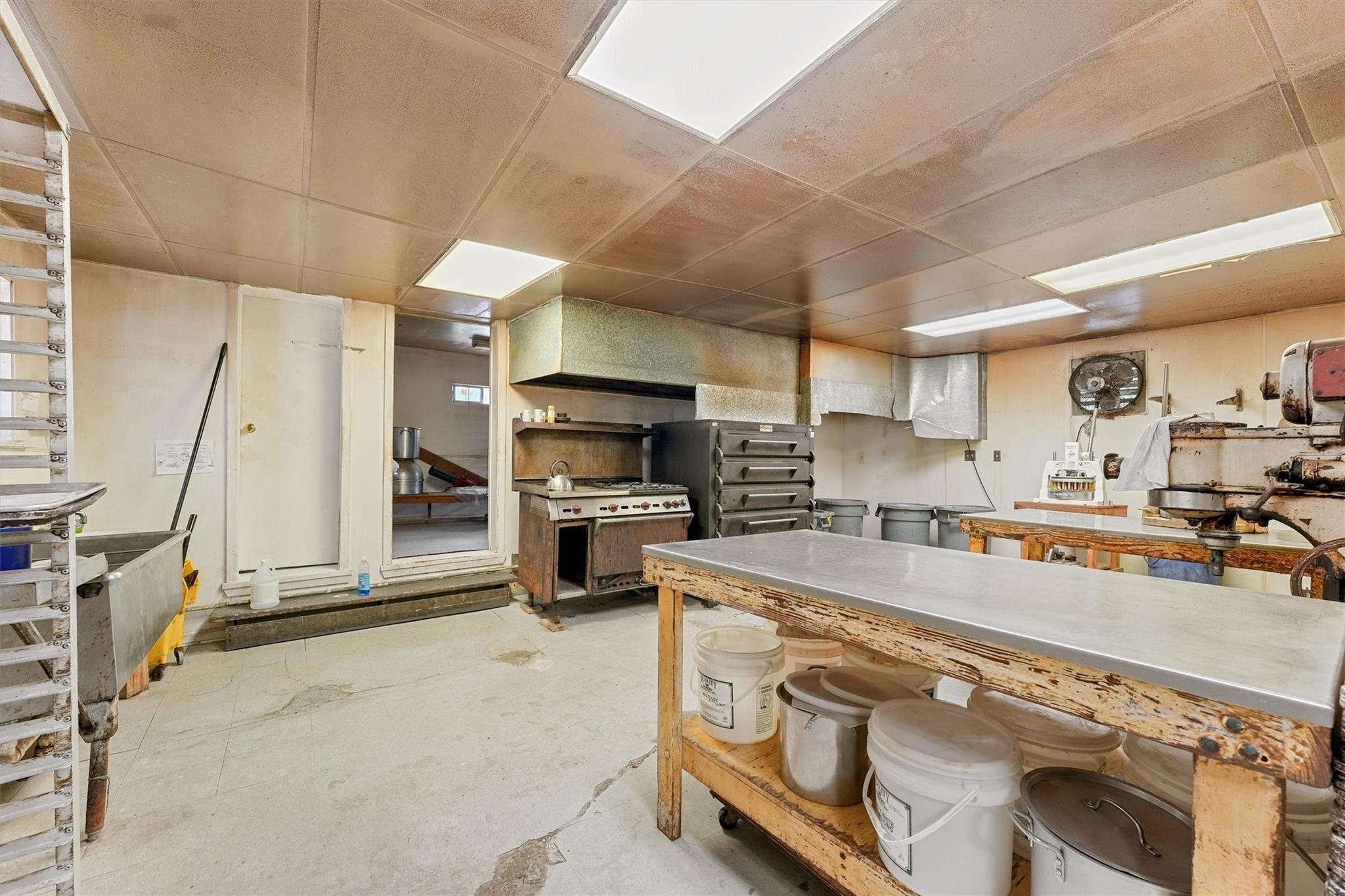 2915 Kashmere Street