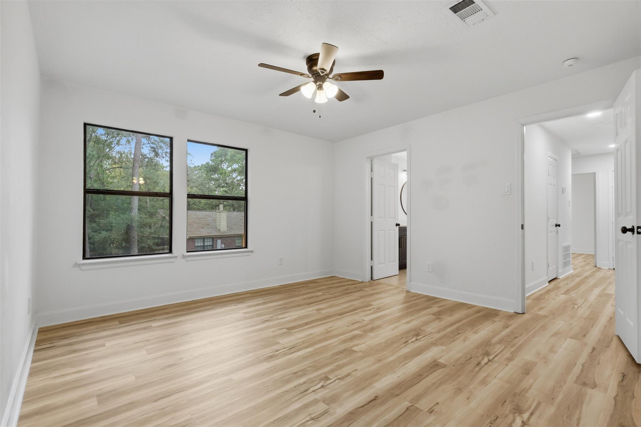 15 Cricket Hollow Place