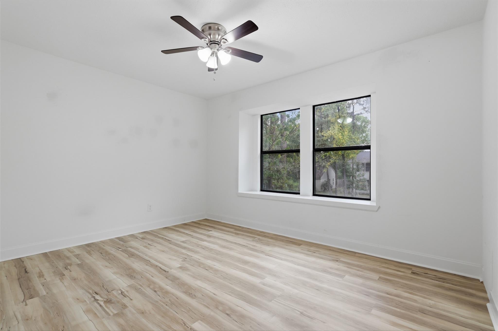 15 Cricket Hollow Place
