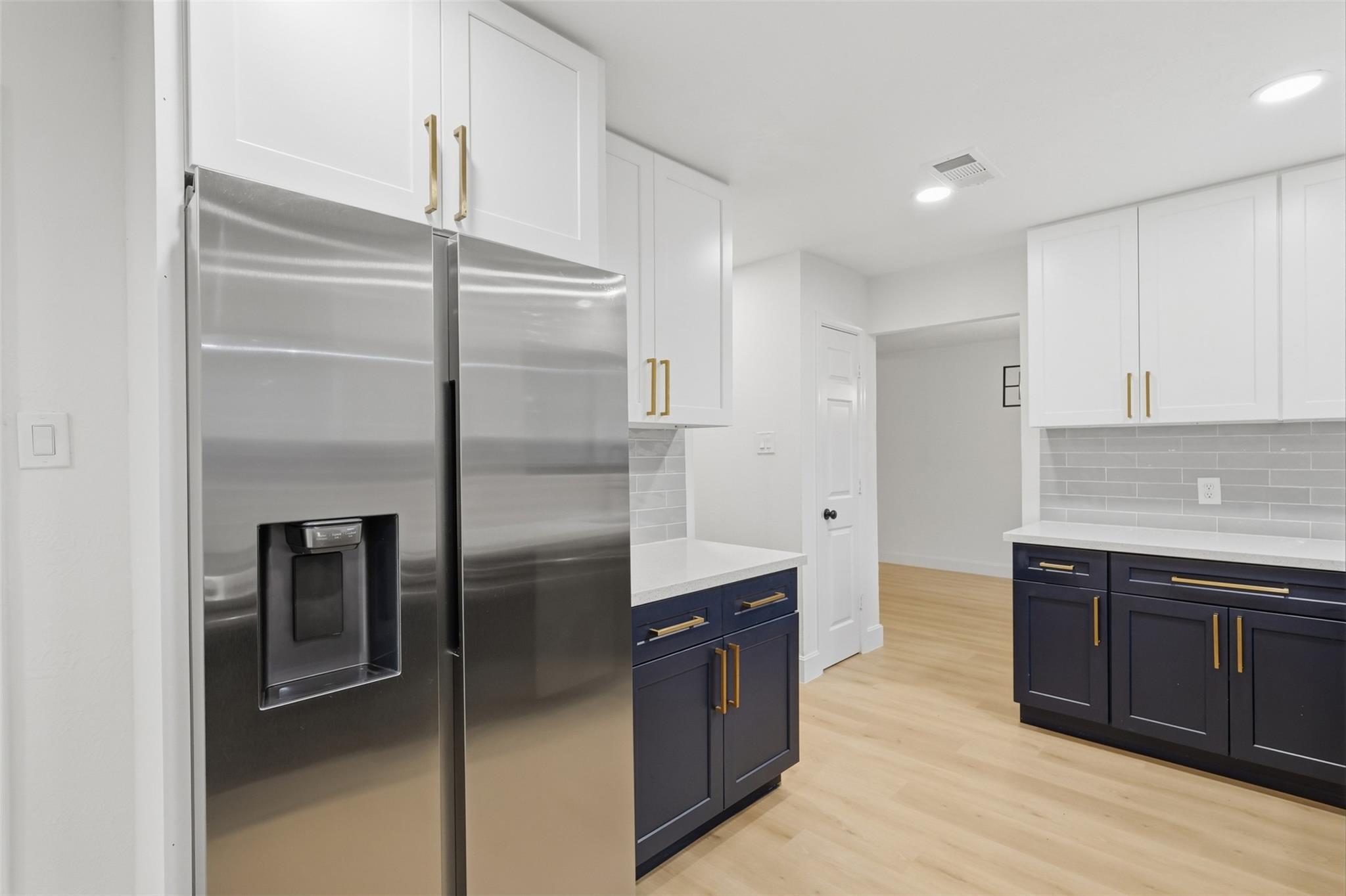 15 Cricket Hollow Place