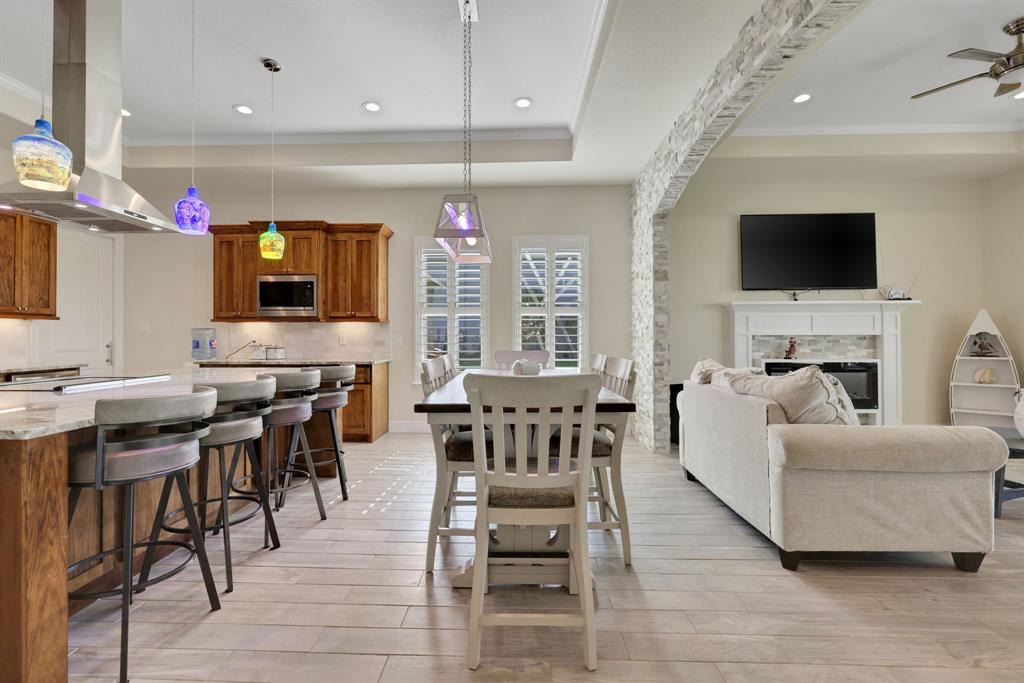 3718 Palm Crest Drive