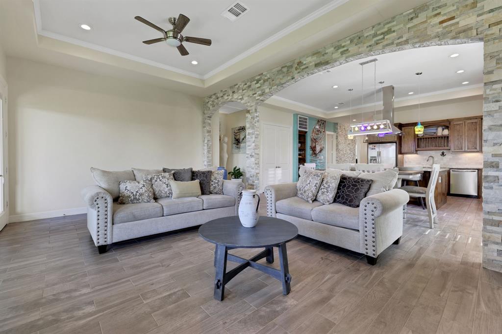 3718 Palm Crest Drive