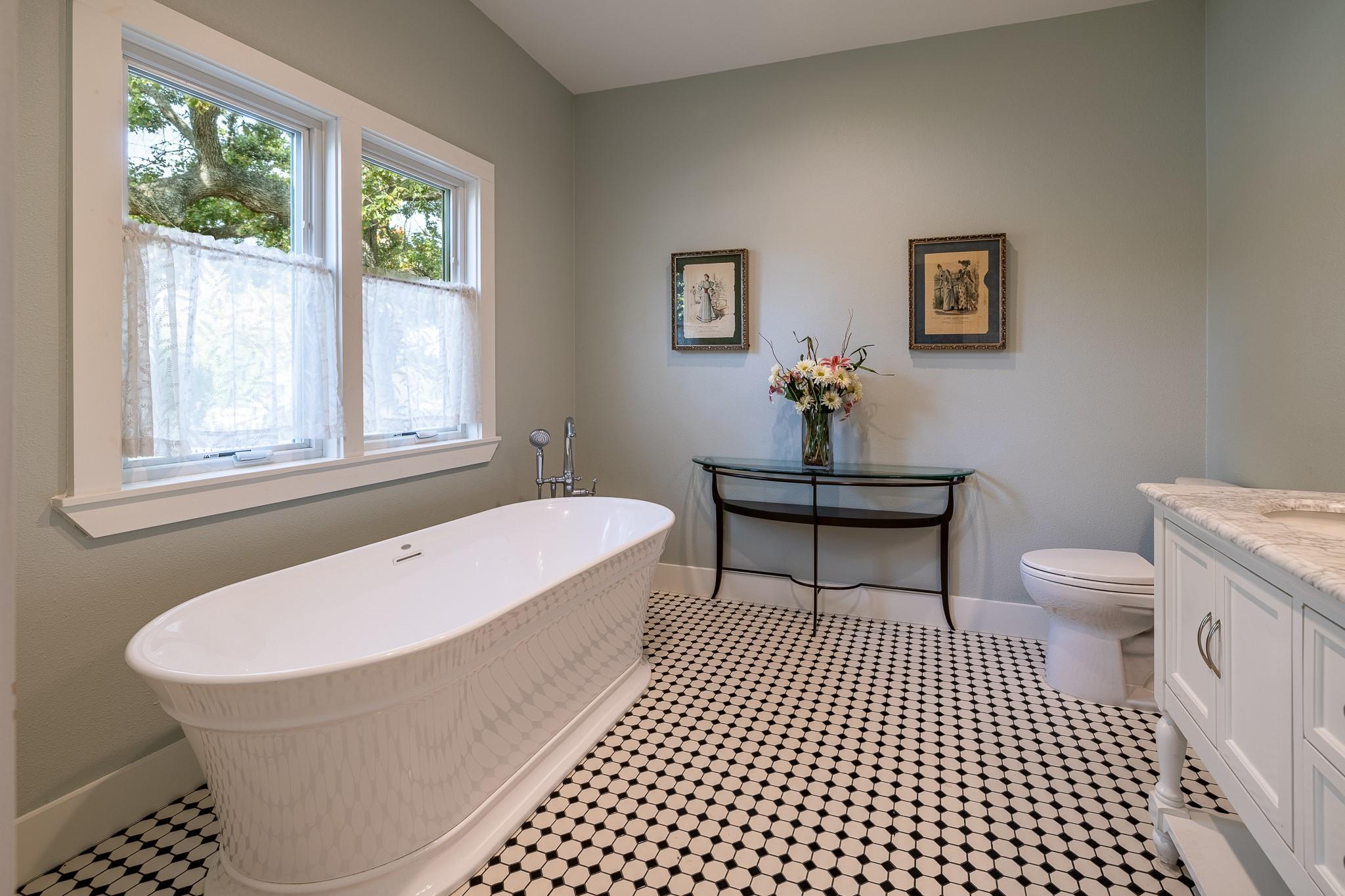 3100 Trails End Lane