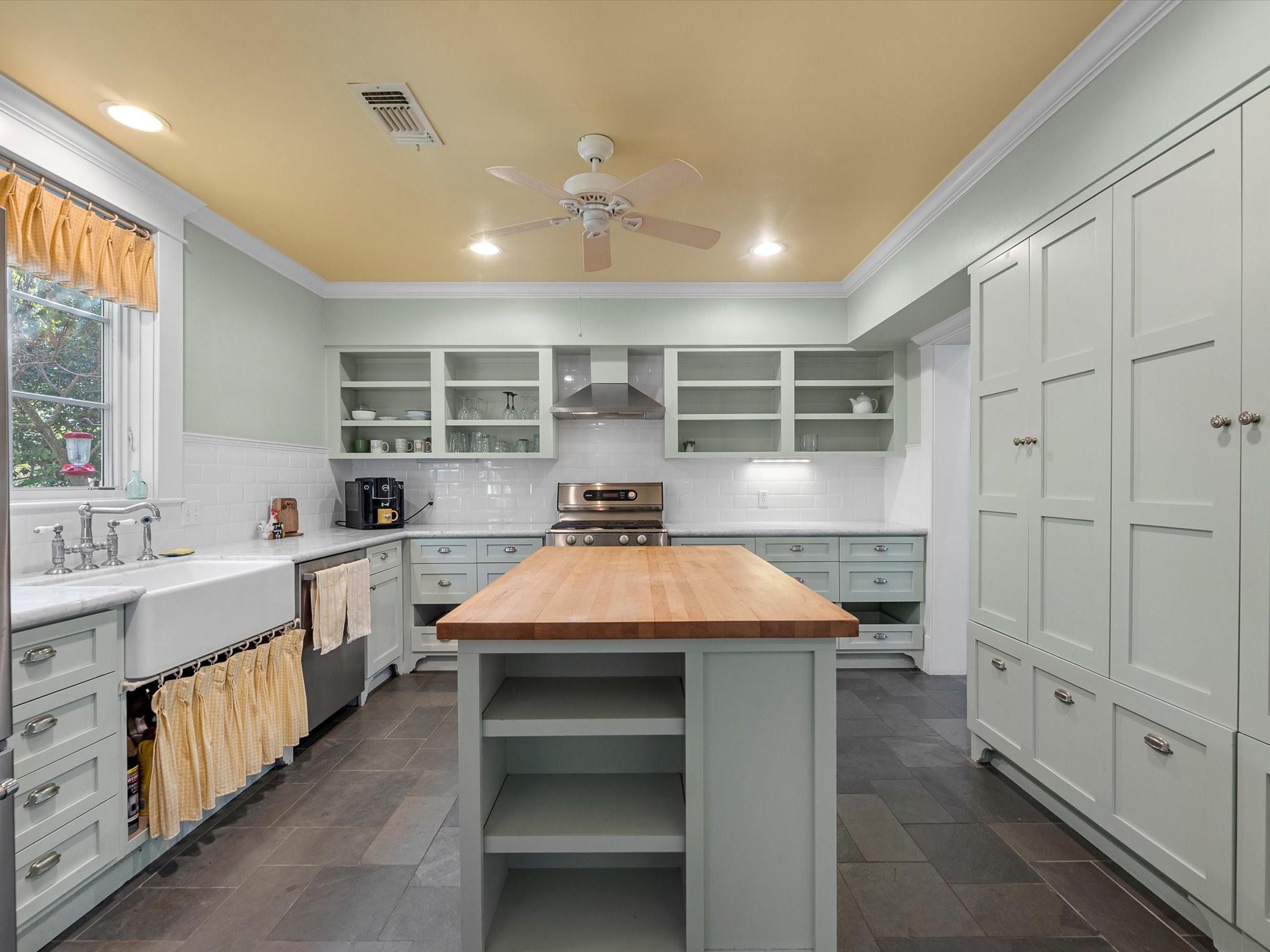 3100 Trails End Lane