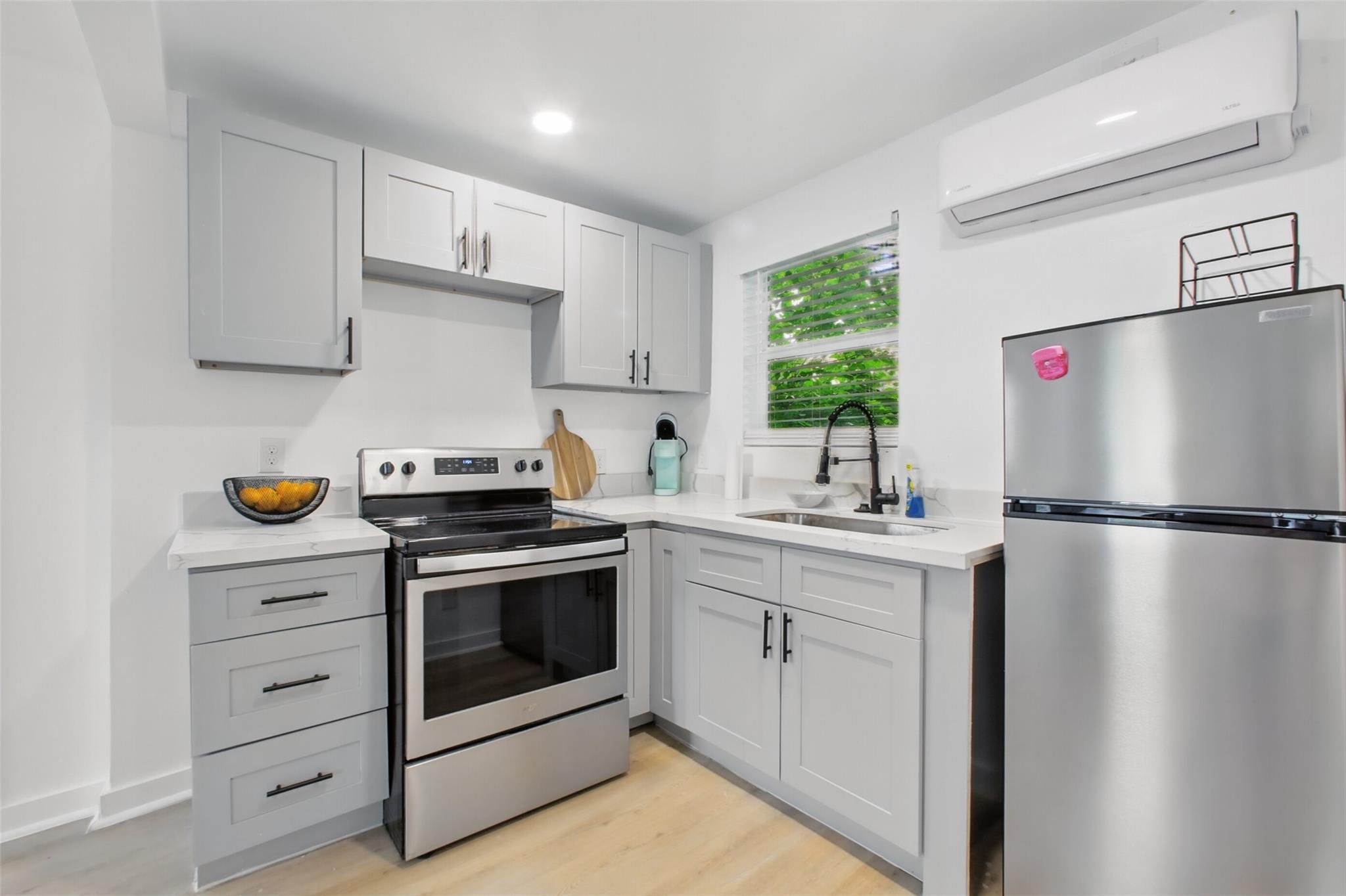 4705 A&B Pease Street