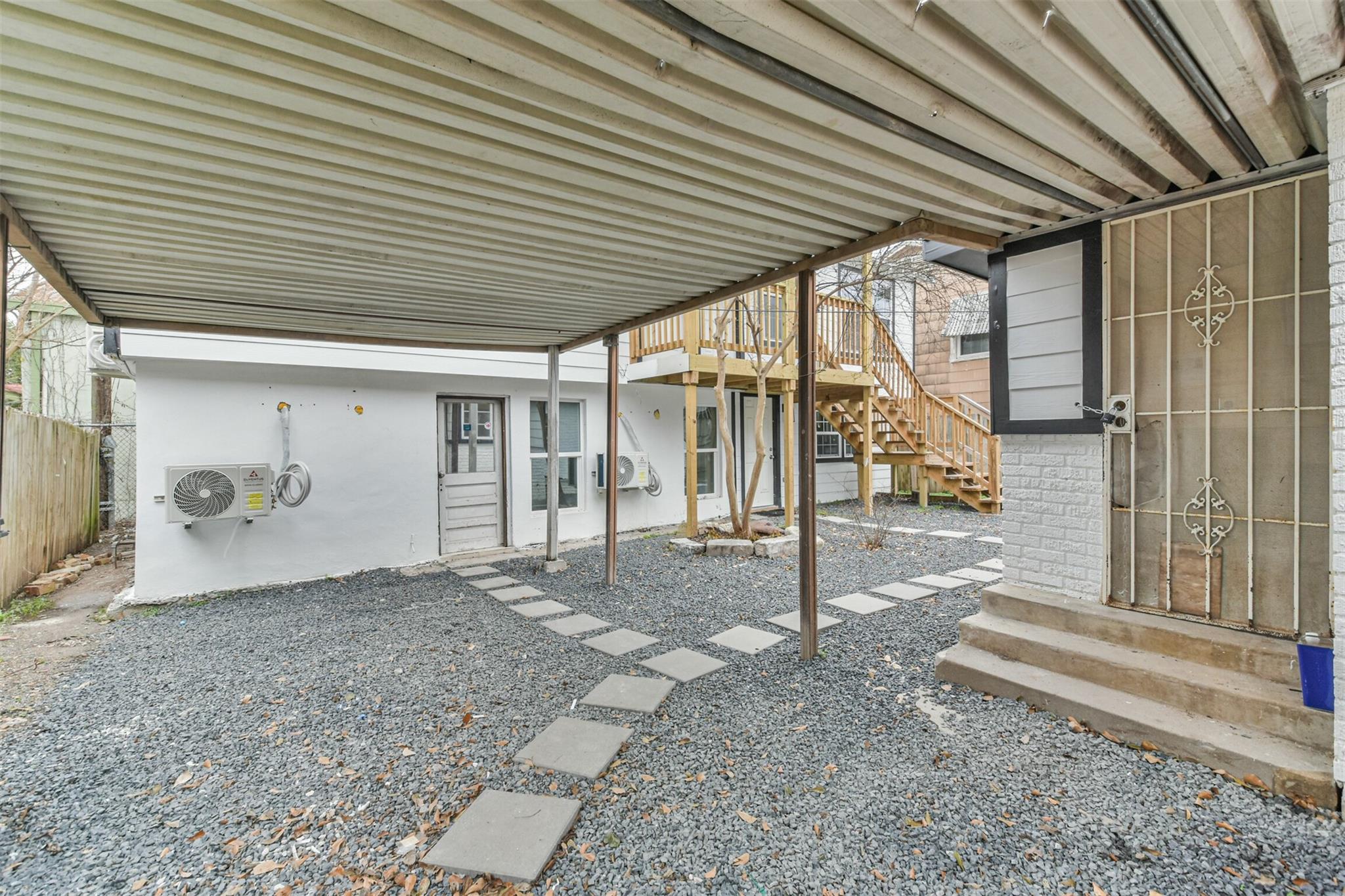 4705 A&B Pease Street