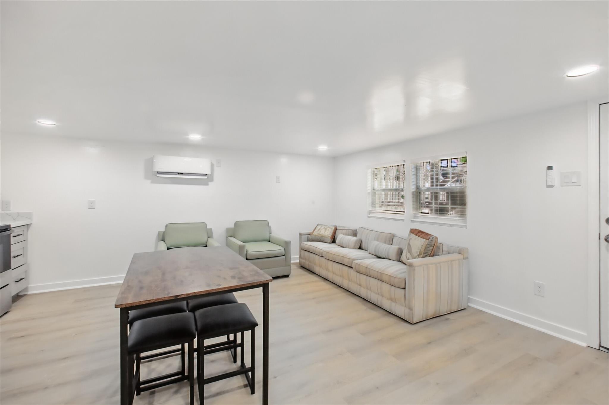 4705 A&B Pease Street