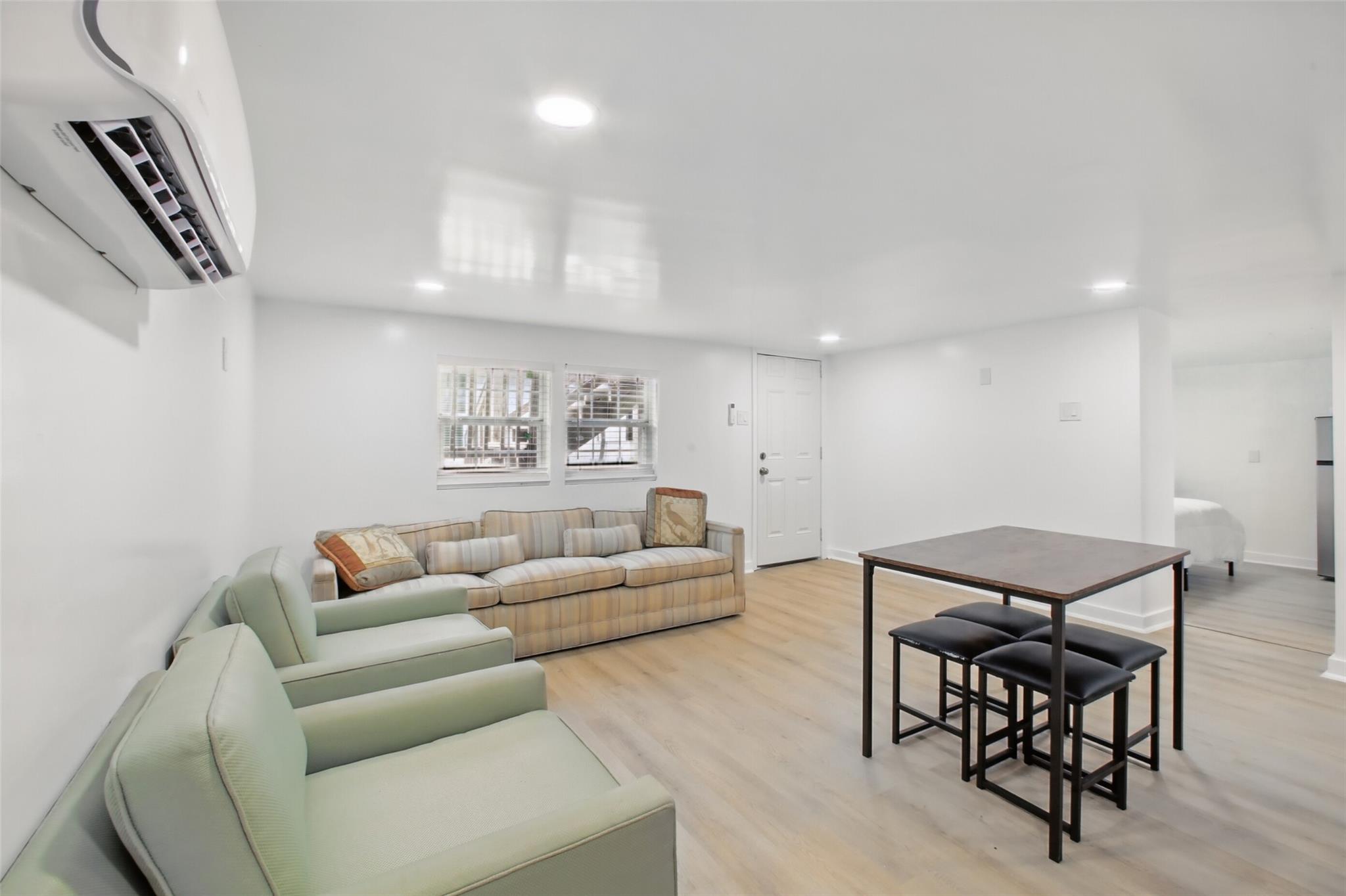 4705 A&B Pease Street