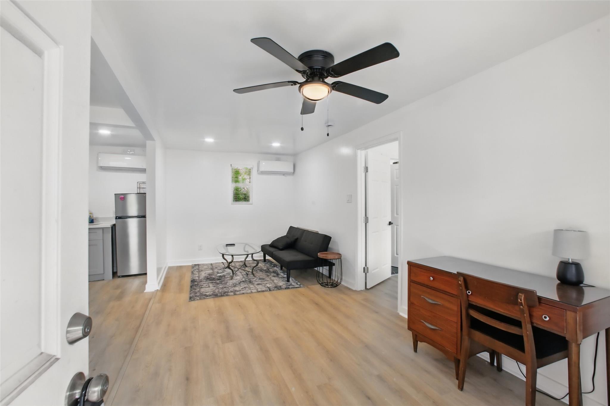 4705 A&B Pease Street