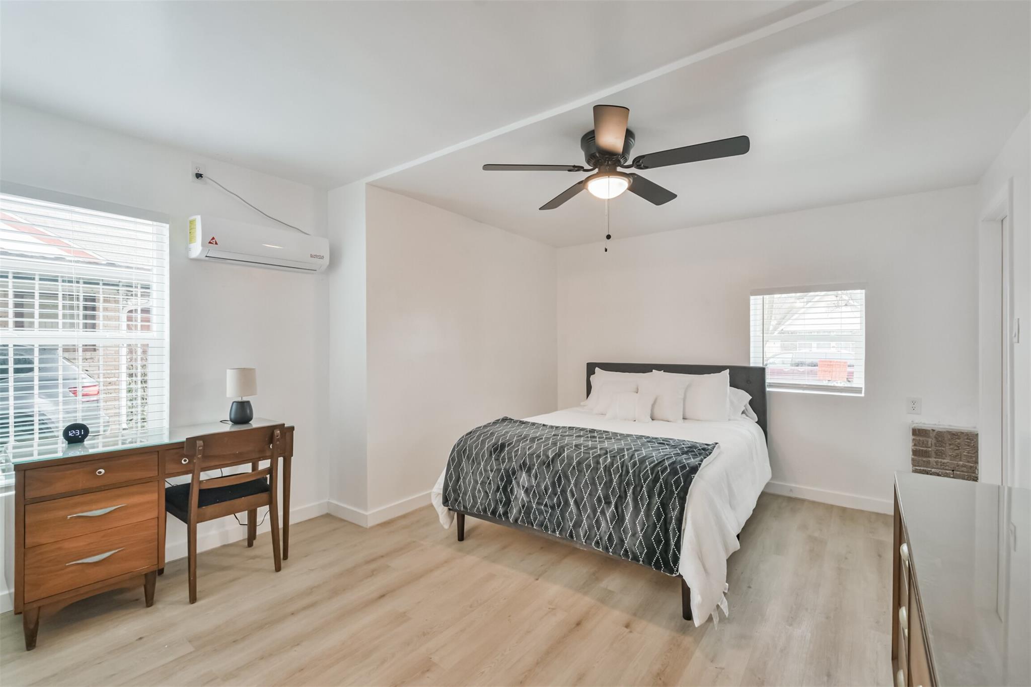 4705 A&B Pease Street