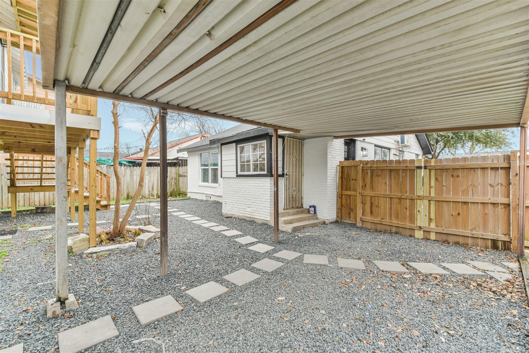 4705 A&B Pease Street