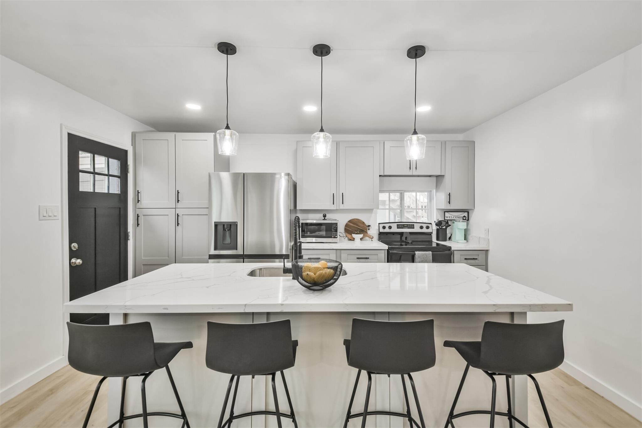 4705 A&B Pease Street