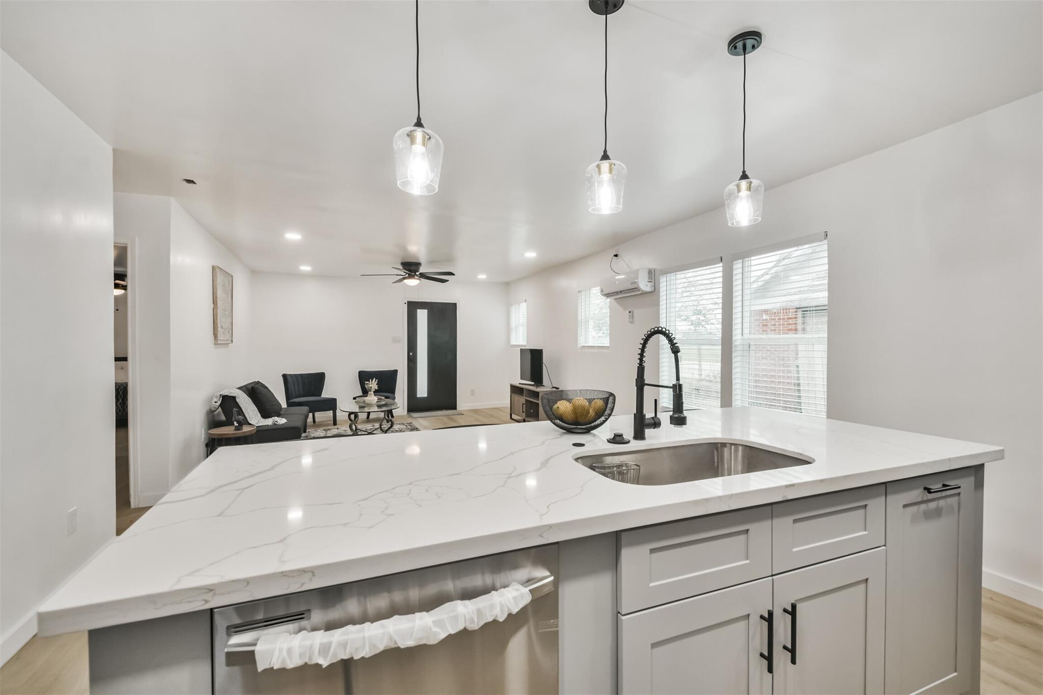 4705 A&B Pease Street