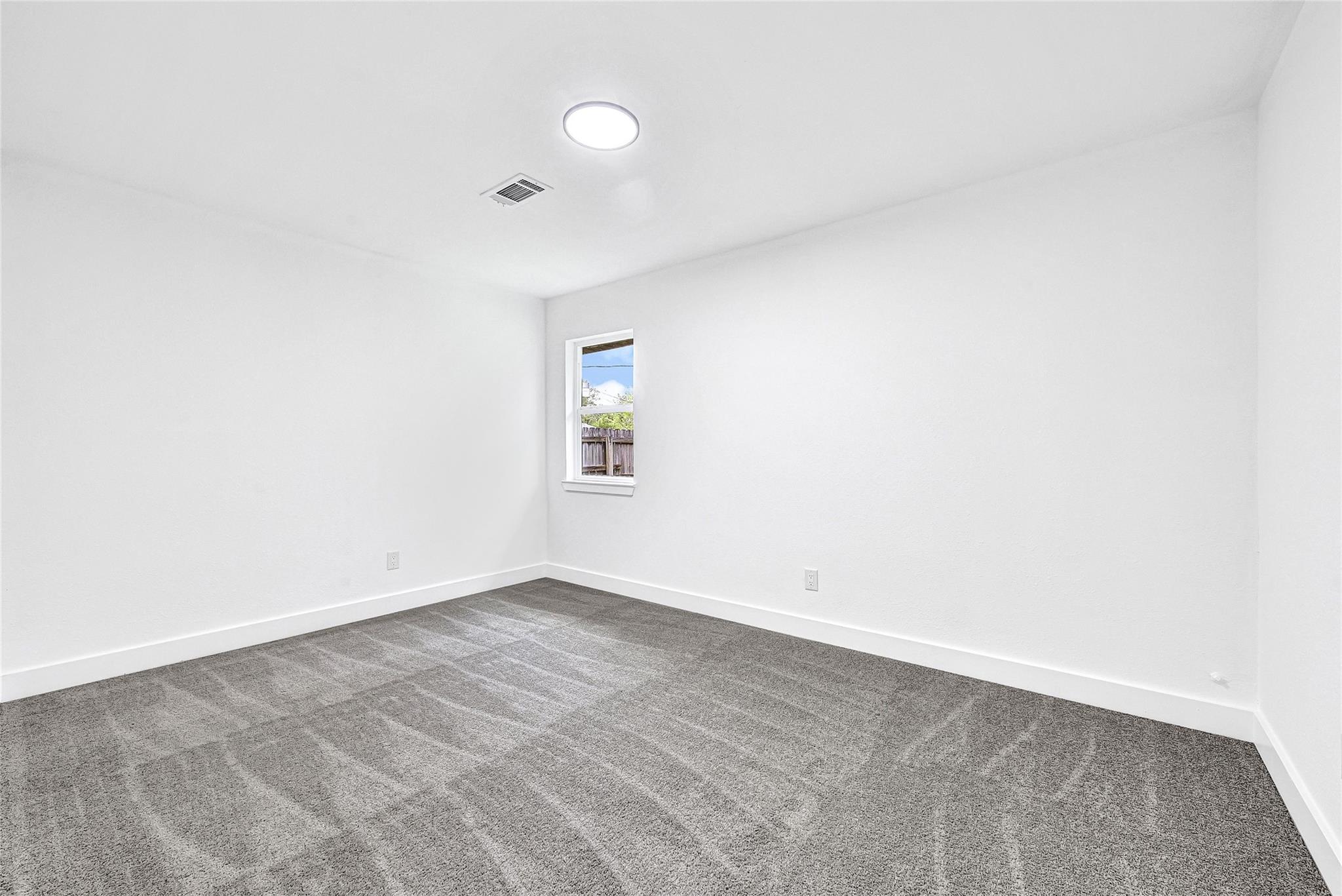 3304 Thornwood Drive