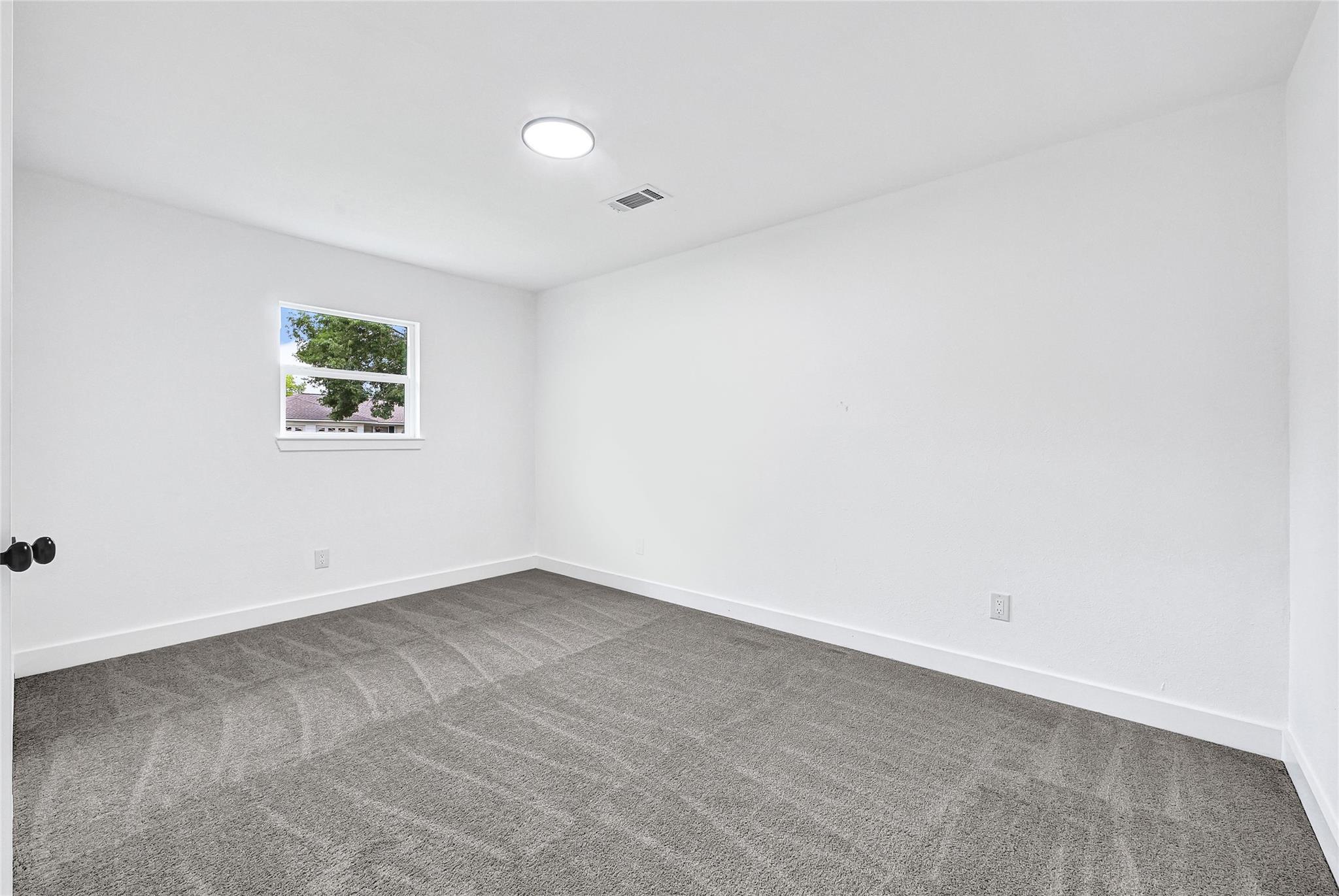 3304 Thornwood Drive
