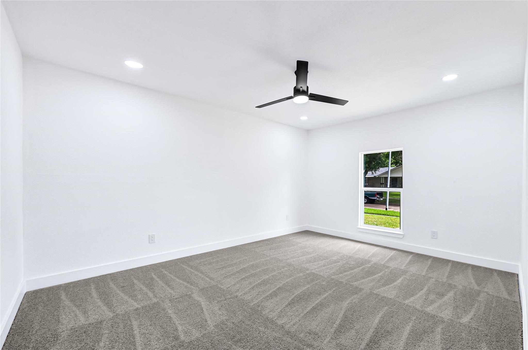 3304 Thornwood Drive