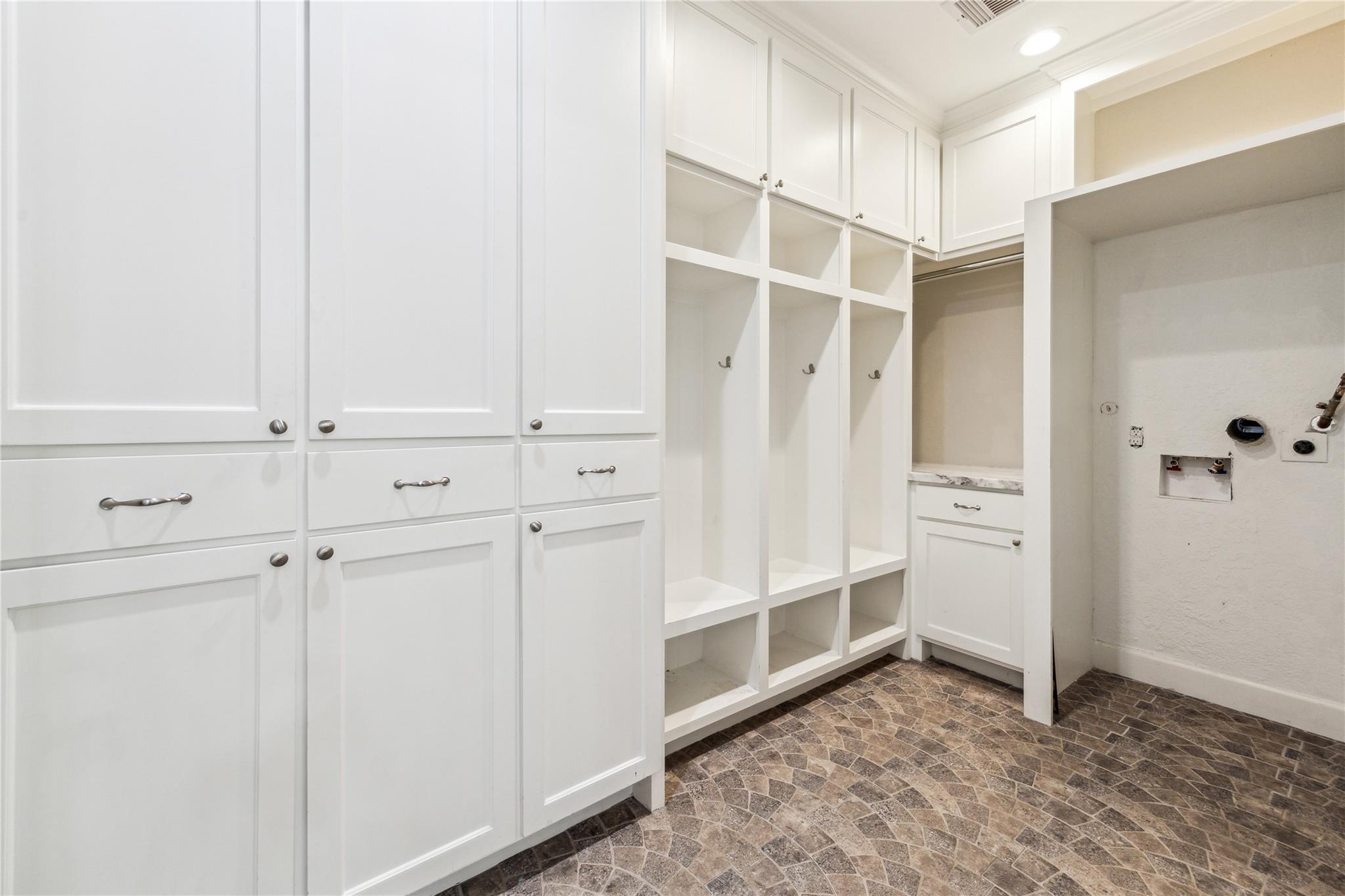 5217 W 43rd Street