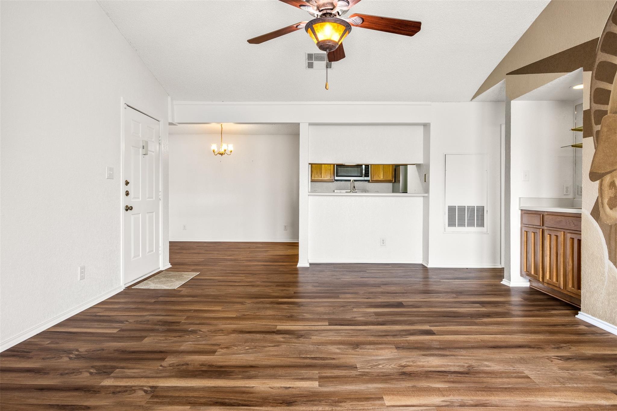 1202 Thorpe Lane # 612