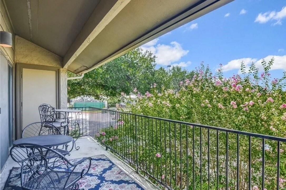 1202 Thorpe Lane # 612