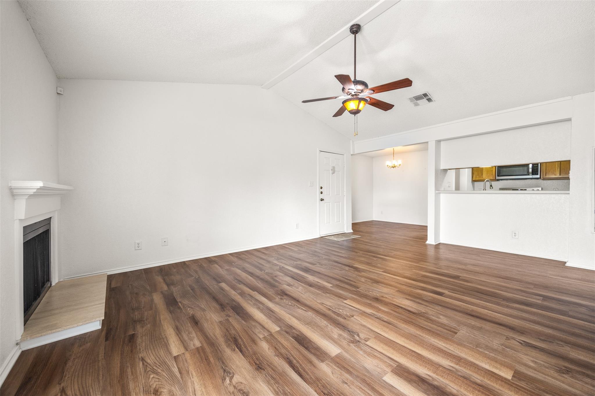 1202 Thorpe Lane # 612