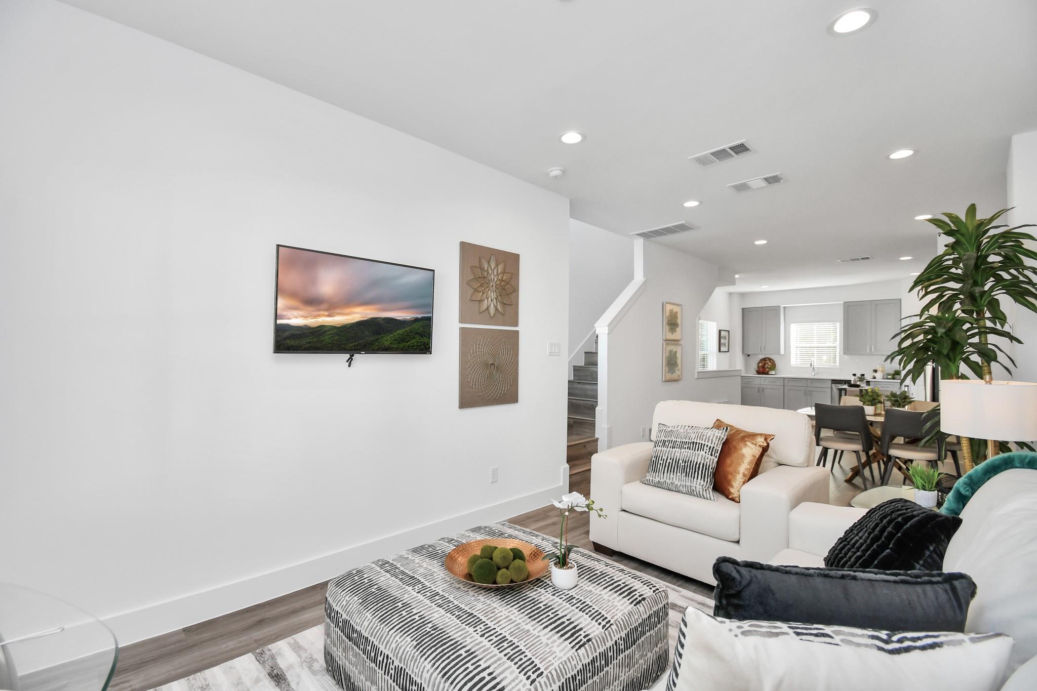 200 Laverne Willow Lane # B