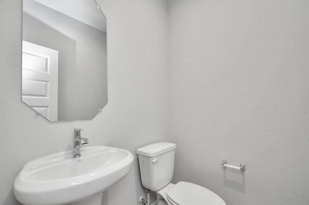 18211 Walnut Canopy Way