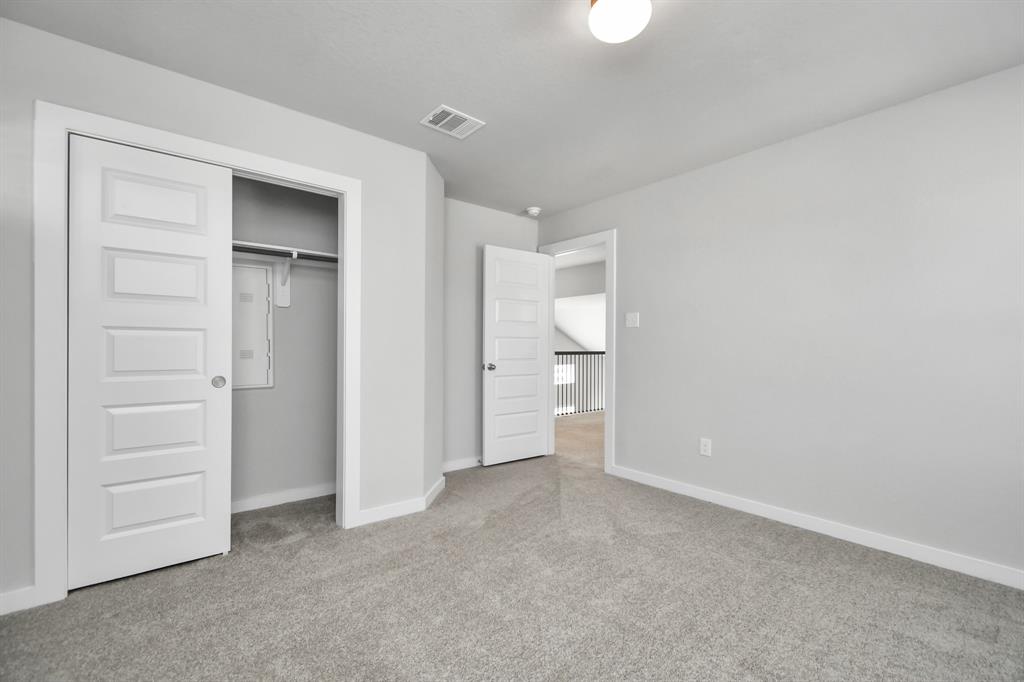 18211 Walnut Canopy Way