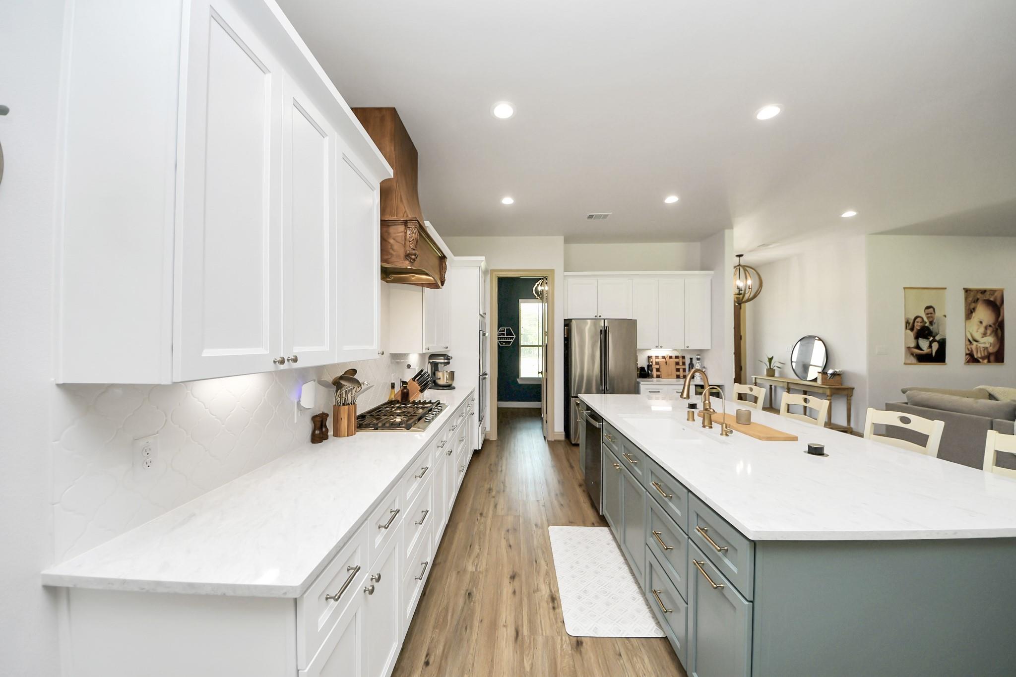 19801 Whispering Creek Trl