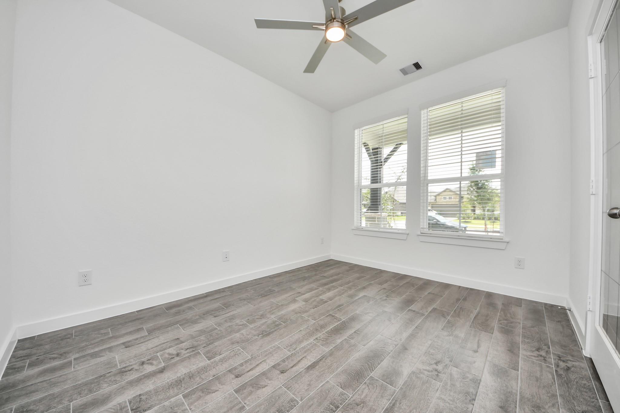 315 Ice Shore Trail