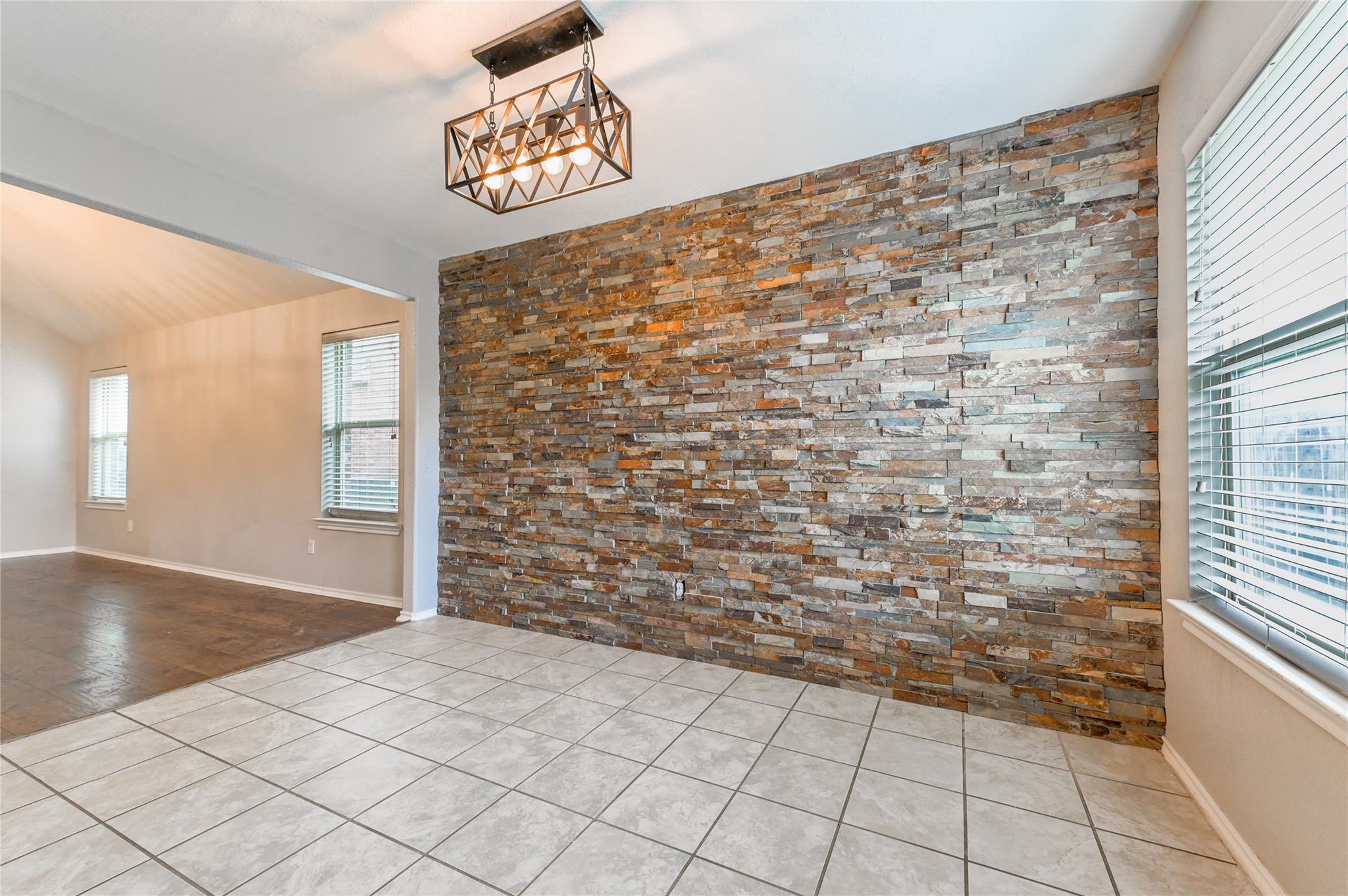 1927 Vermillion View Street