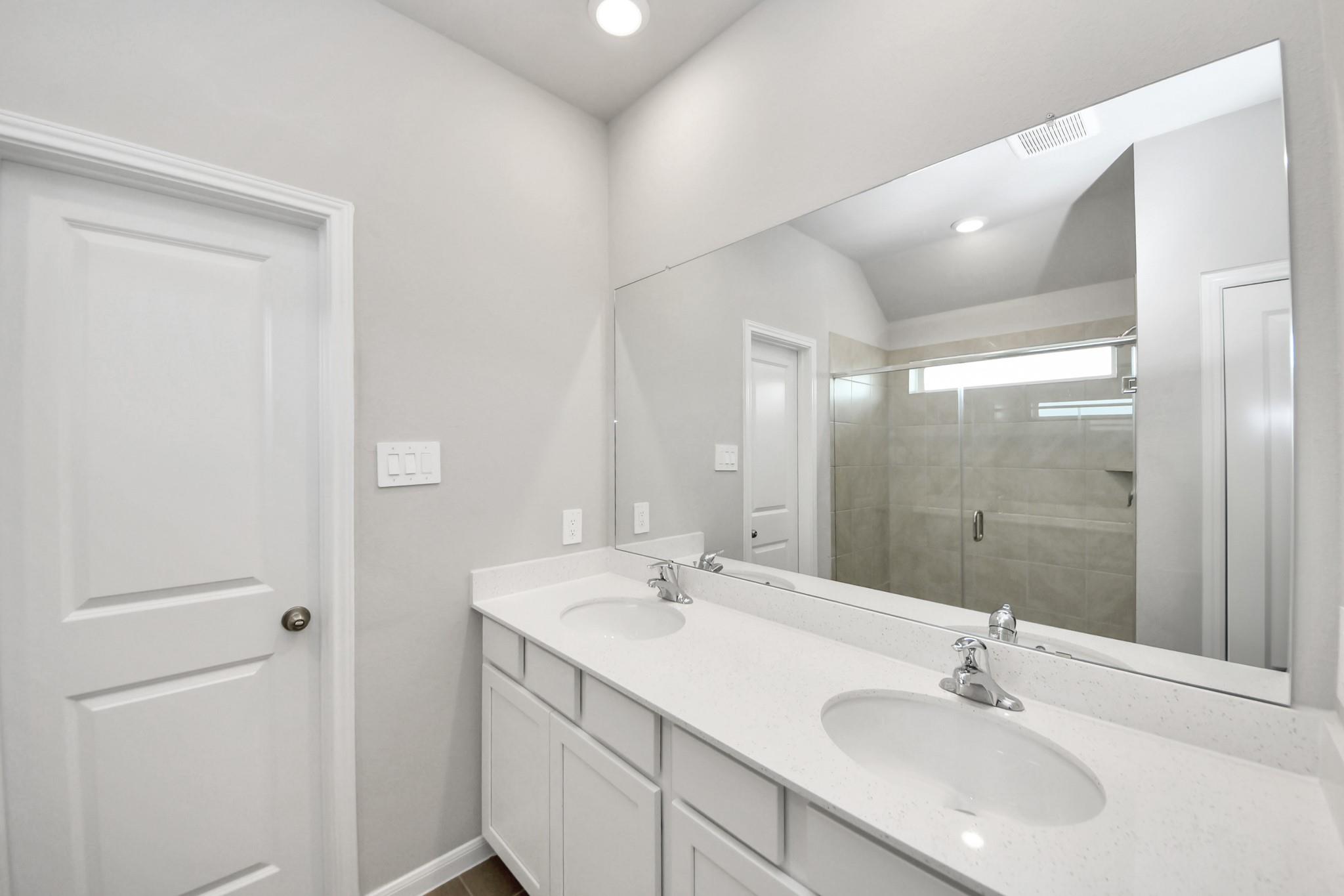 19576 Stripe Hill Bend