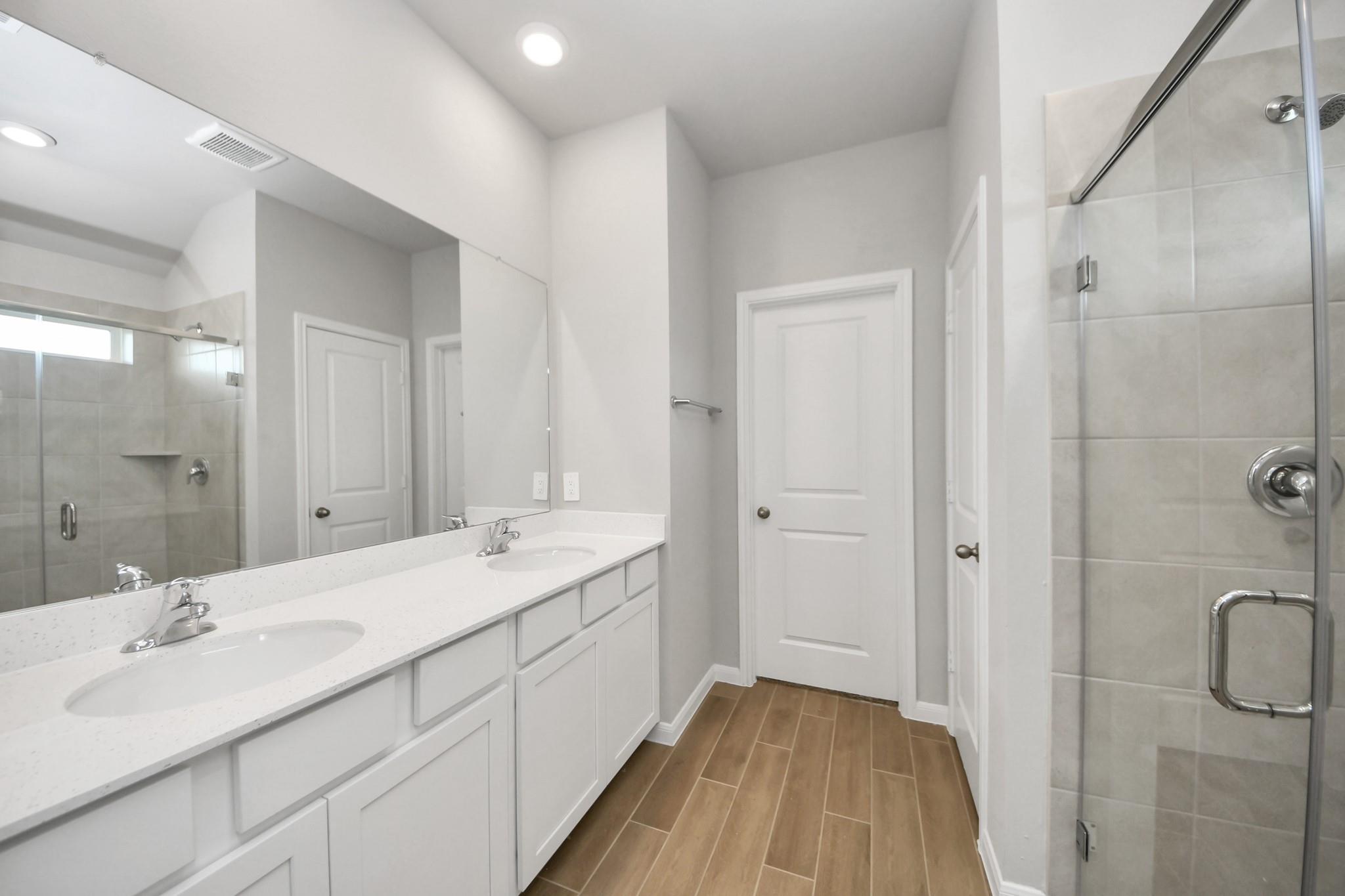 19576 Stripe Hill Bend