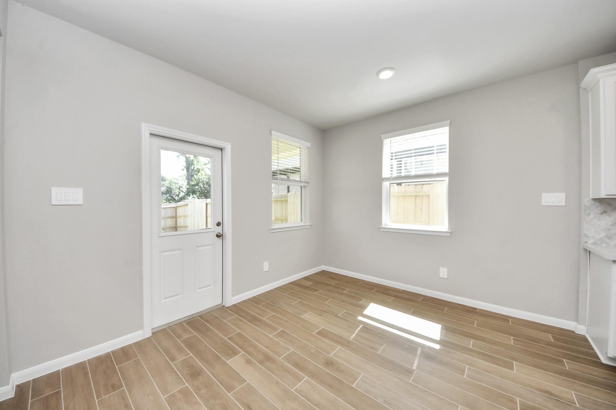 19576 Stripe Hill Bend