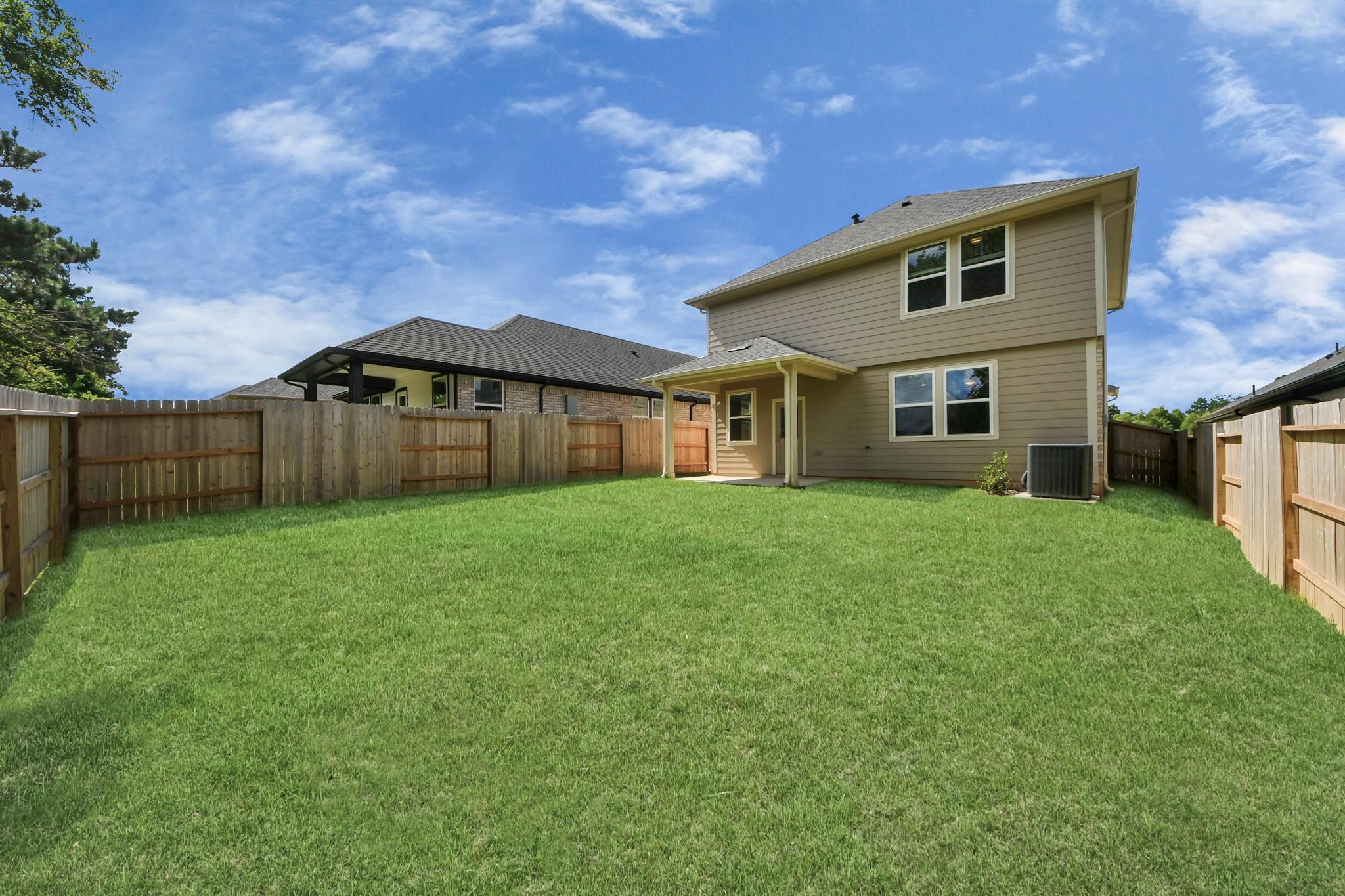 19576 Stripe Hill Bend