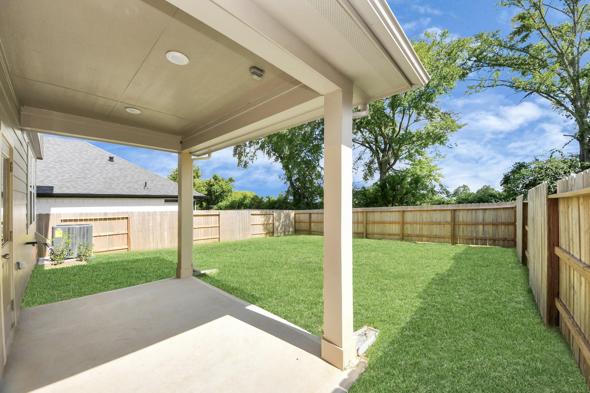 19576 Stripe Hill Bend