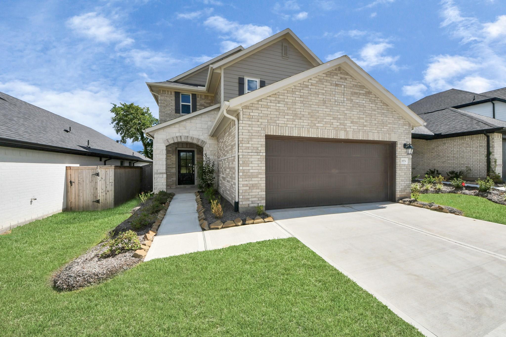 19576 Stripe Hill Bend