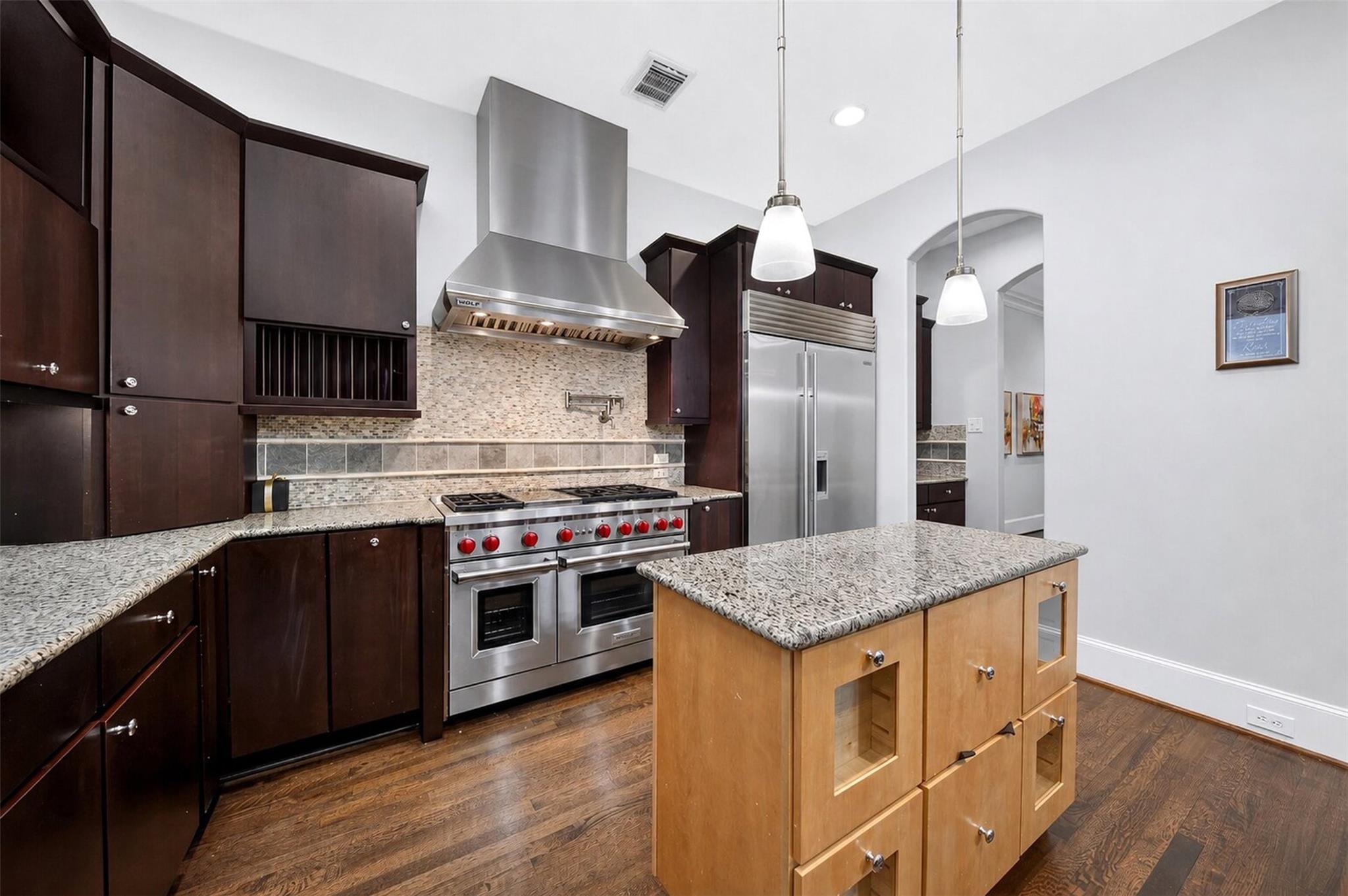 843 Rosastone Trail