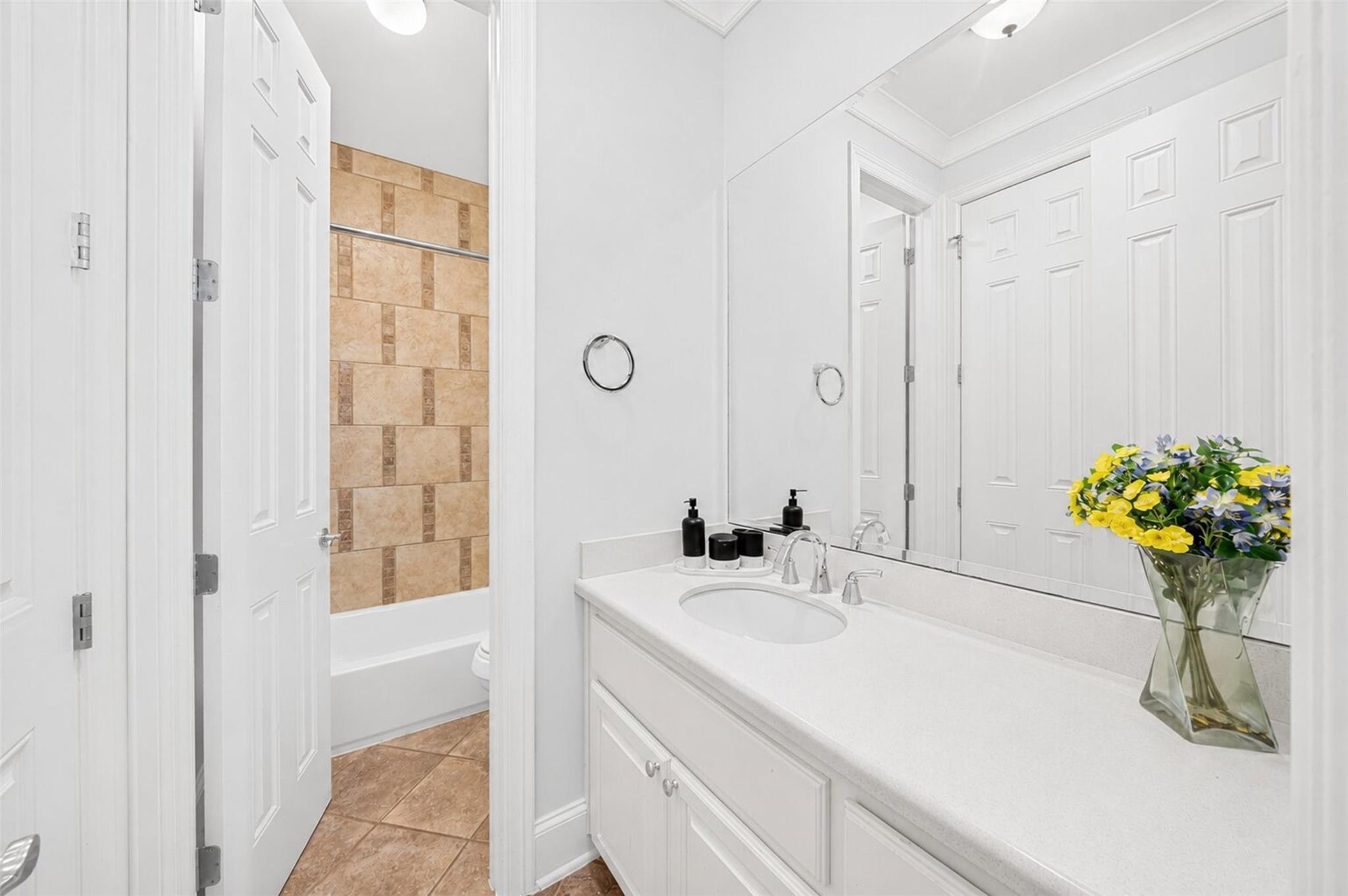 843 Rosastone Trail